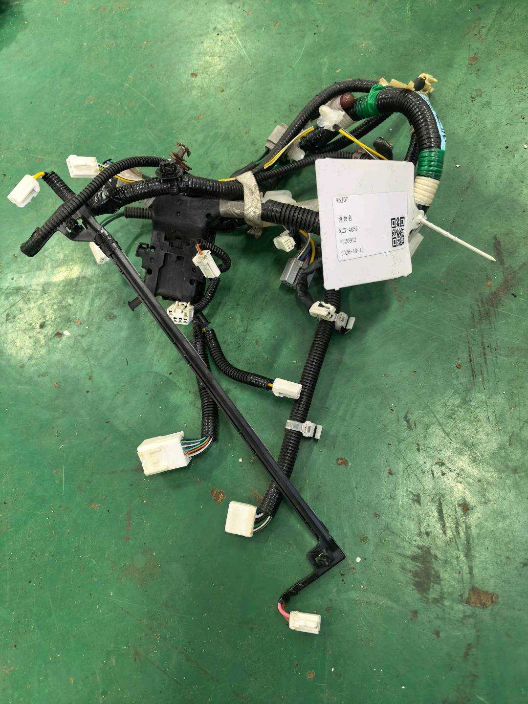 8219233340 驾驶员座椅底座线束