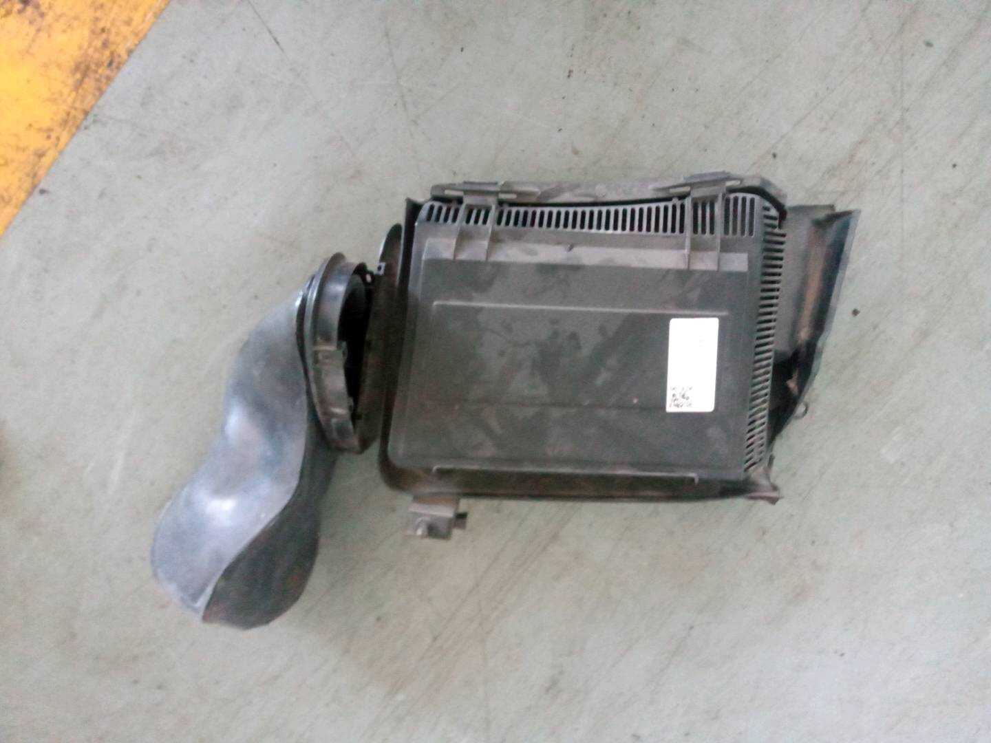 64318379621 A/C Filter Housing, Left