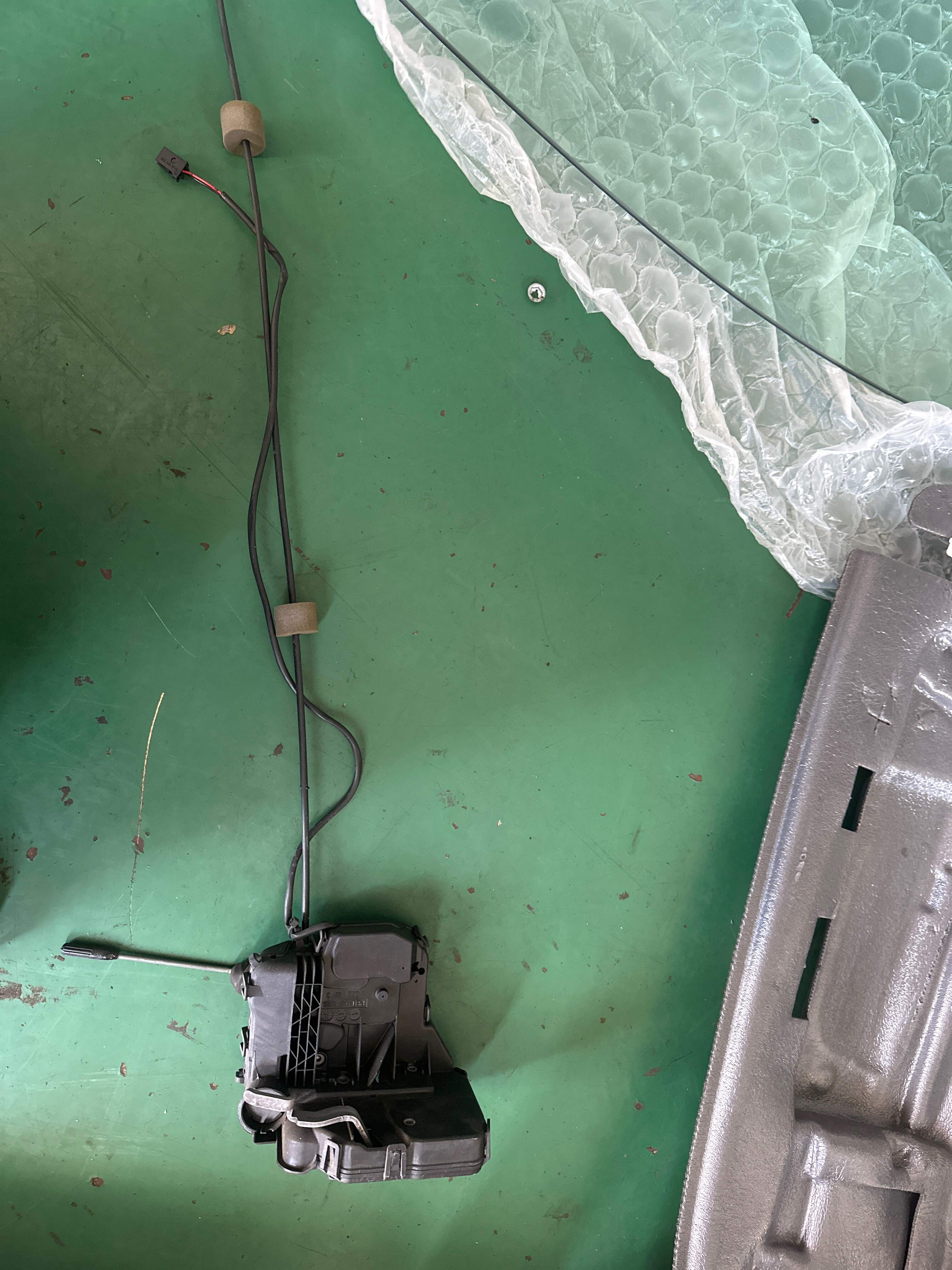 A2097200435 Front Door Lock Mechanism, Right