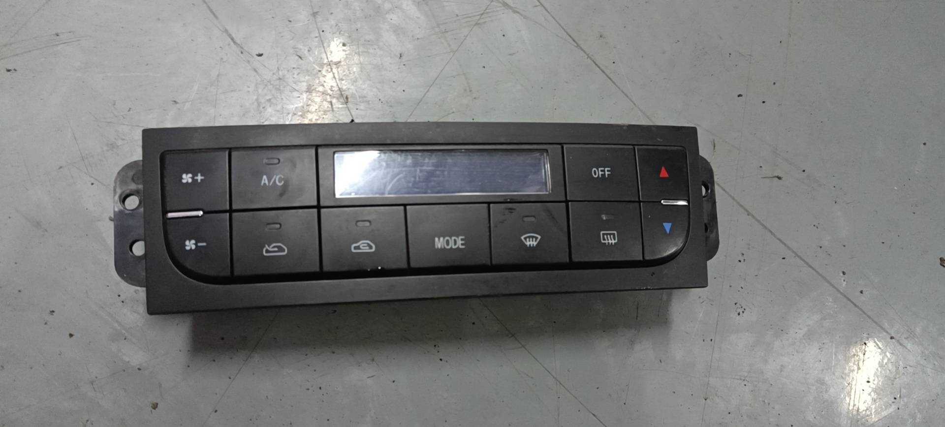 118112010 A/C Controller