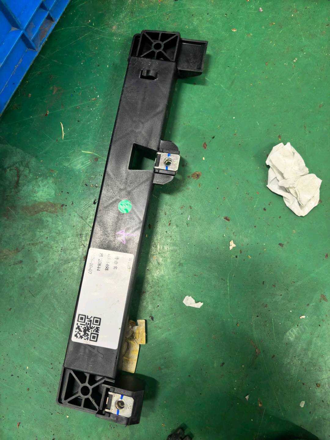 YL00278780 Front Door Inner Handle Bracket, Left