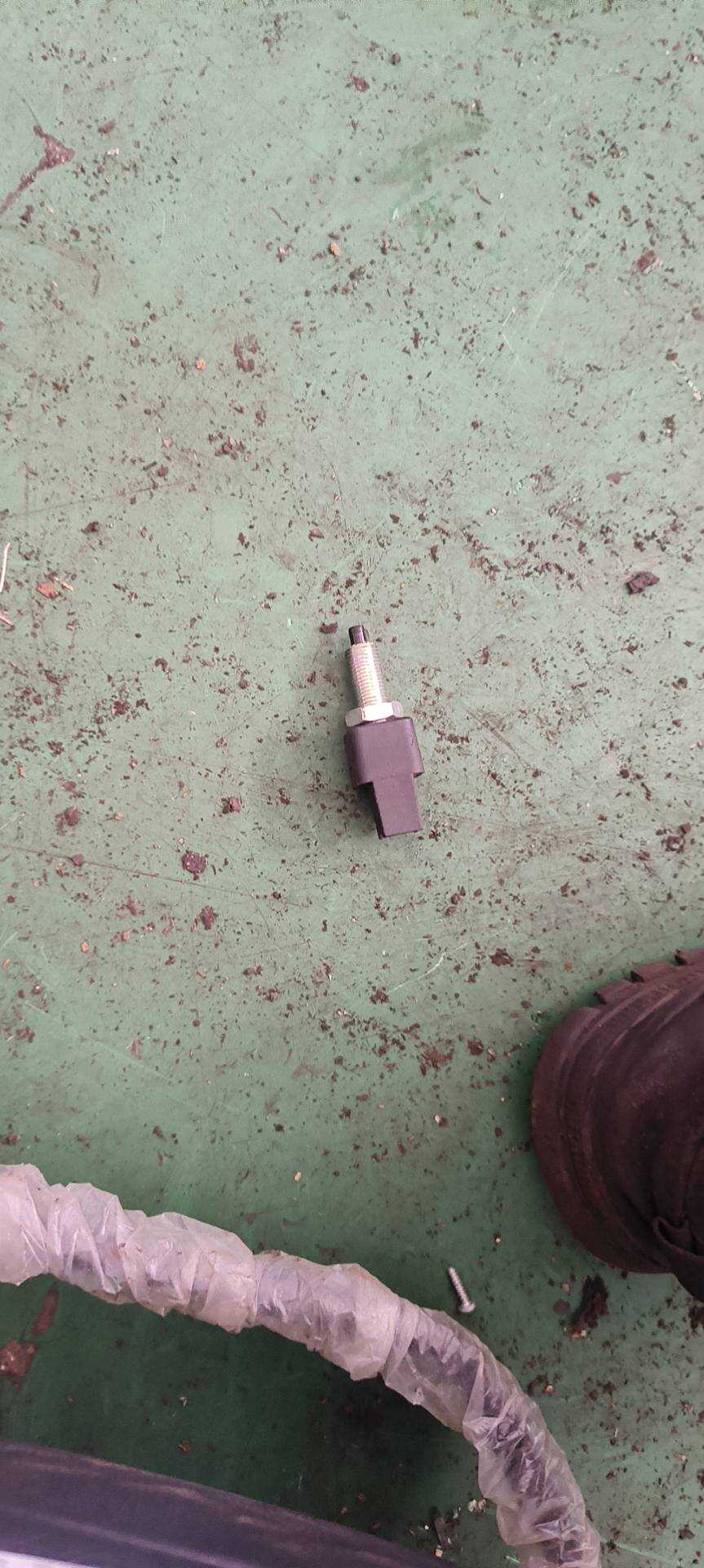 S61602500 Clutch Pedal Switch