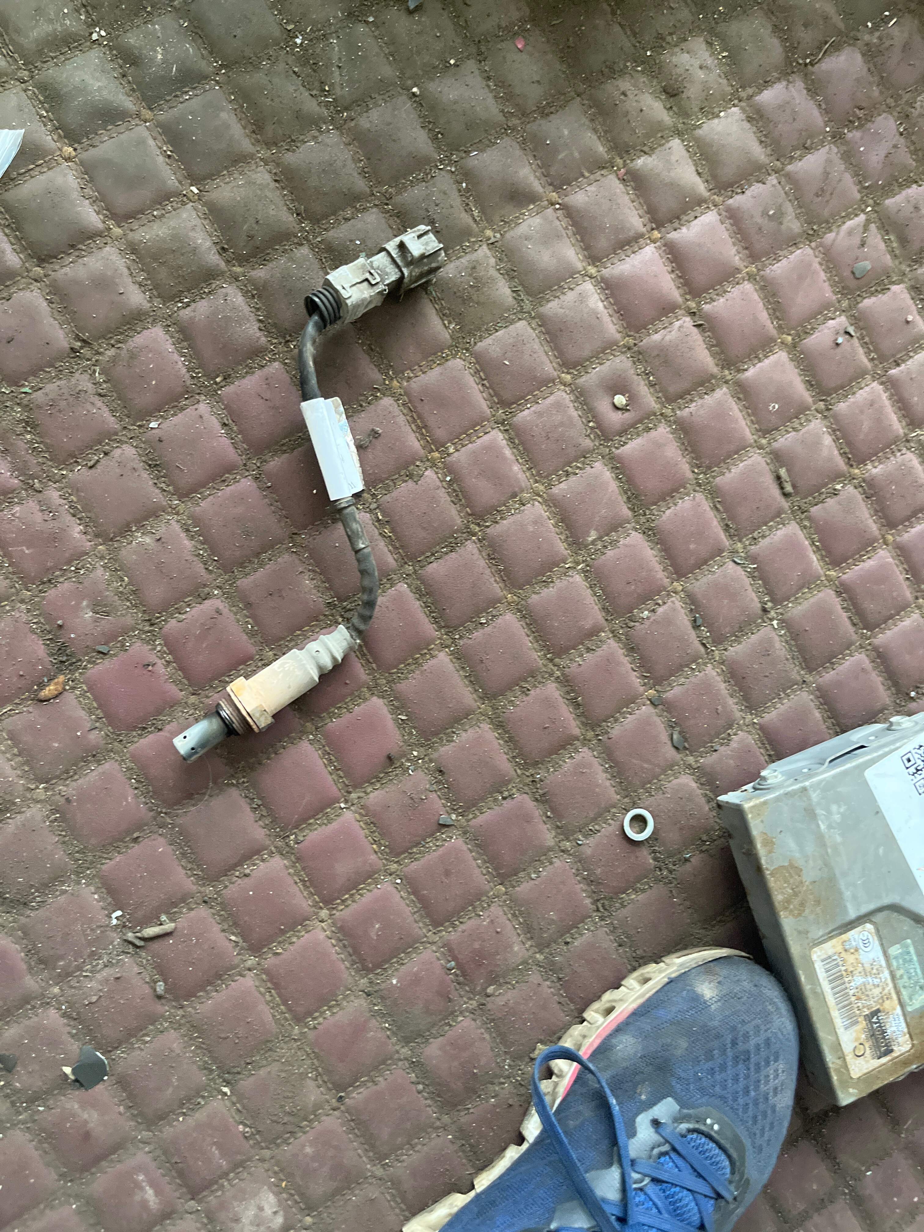 8946548220 氧传感器(左后)
