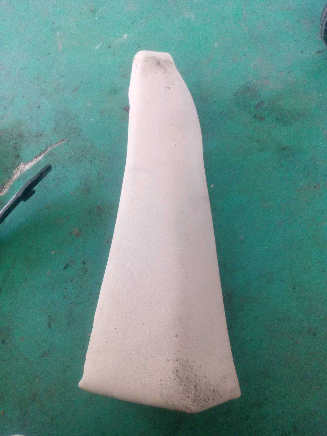 52207160569 后座椅侧靠背(左)