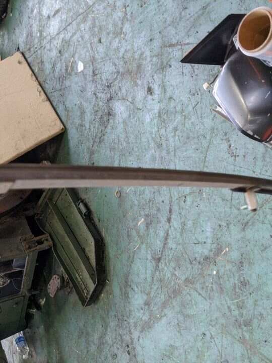 72270T0AA01 左前门下前部窗框