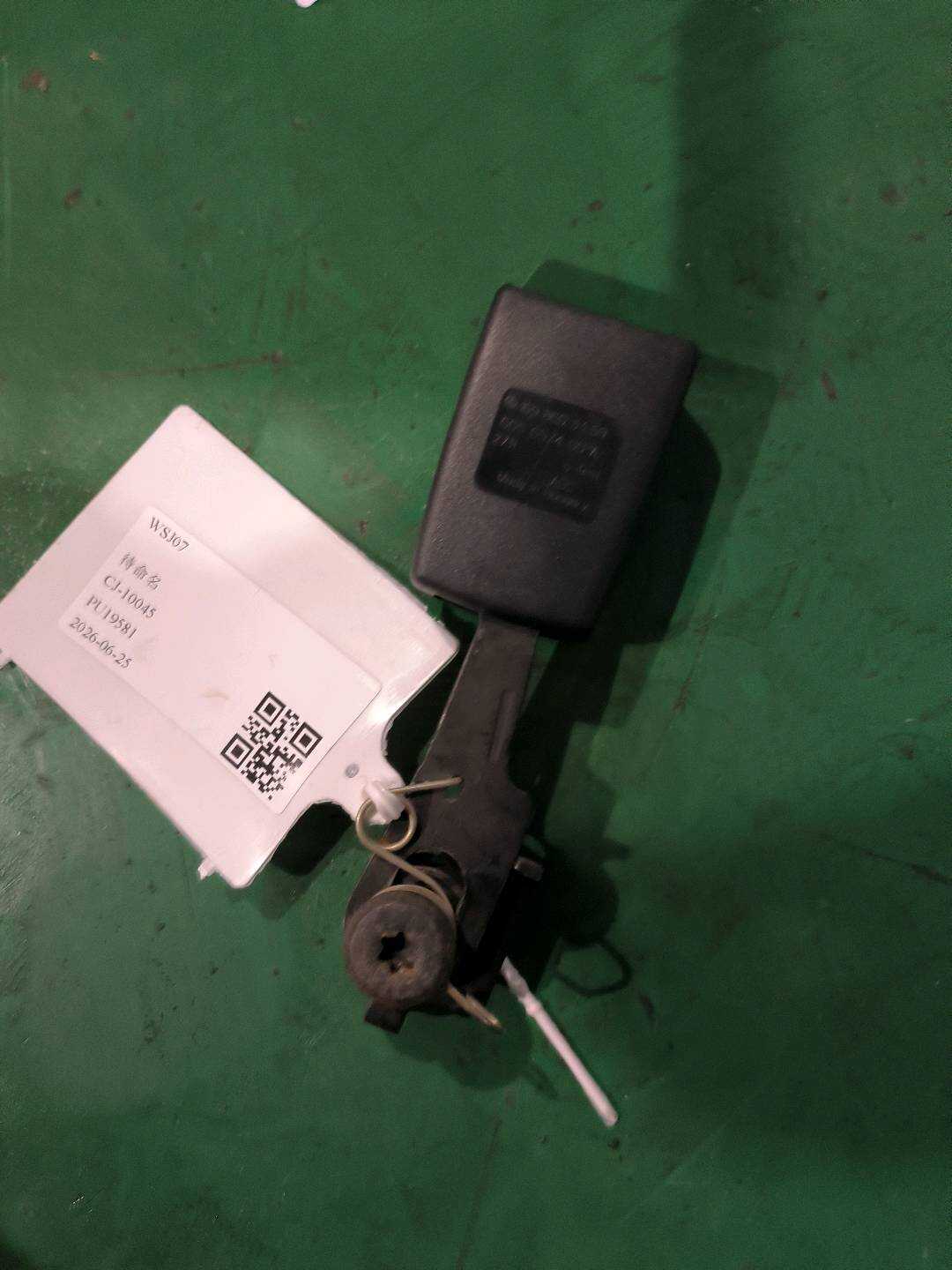 A1698603369 后座椅安全带扣(左)
