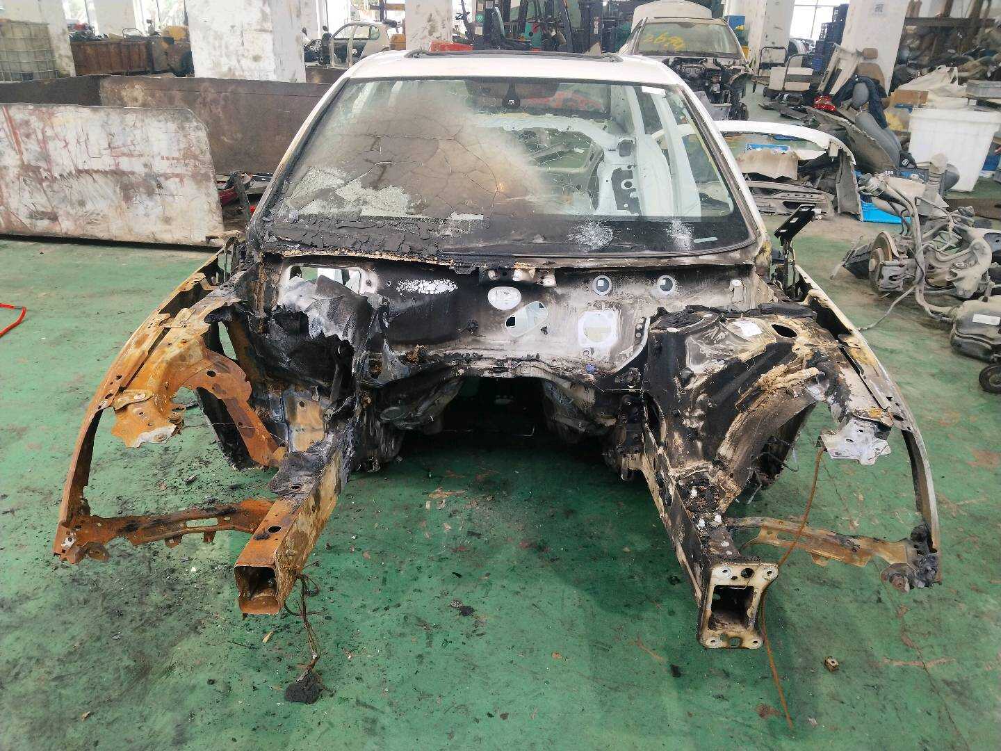 L8WD800403 Body Assembly (Body Shell)