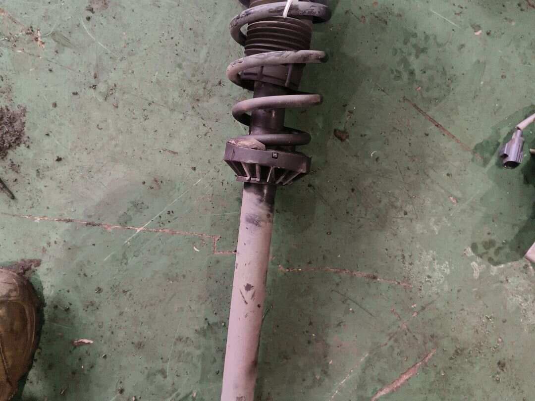 T4N7344 前减震器芯
