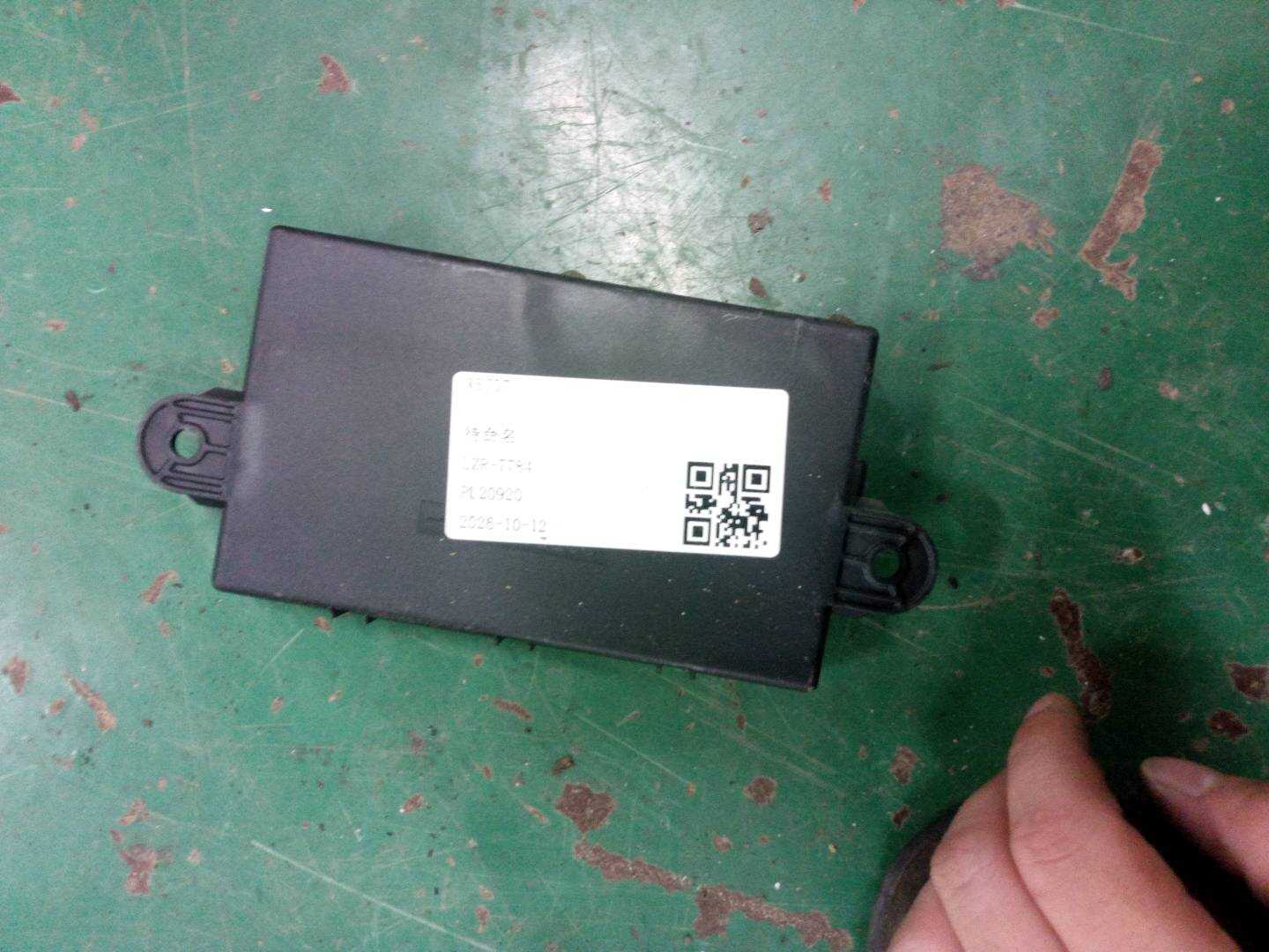 A2219006604 后车门控制单元（右）
