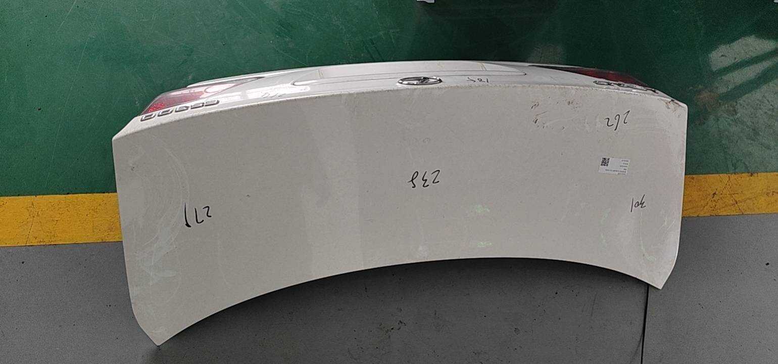 6440133350 Trunk Lid Assembly
