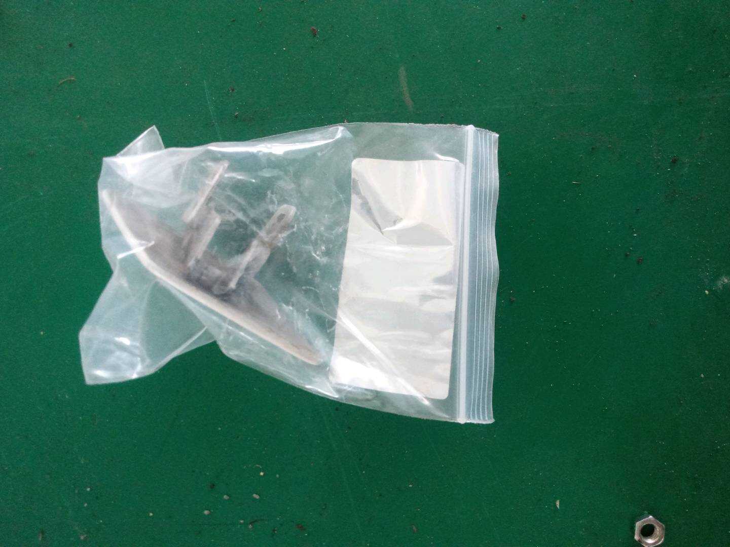 61677211209 前大灯喷水嘴盖(左)