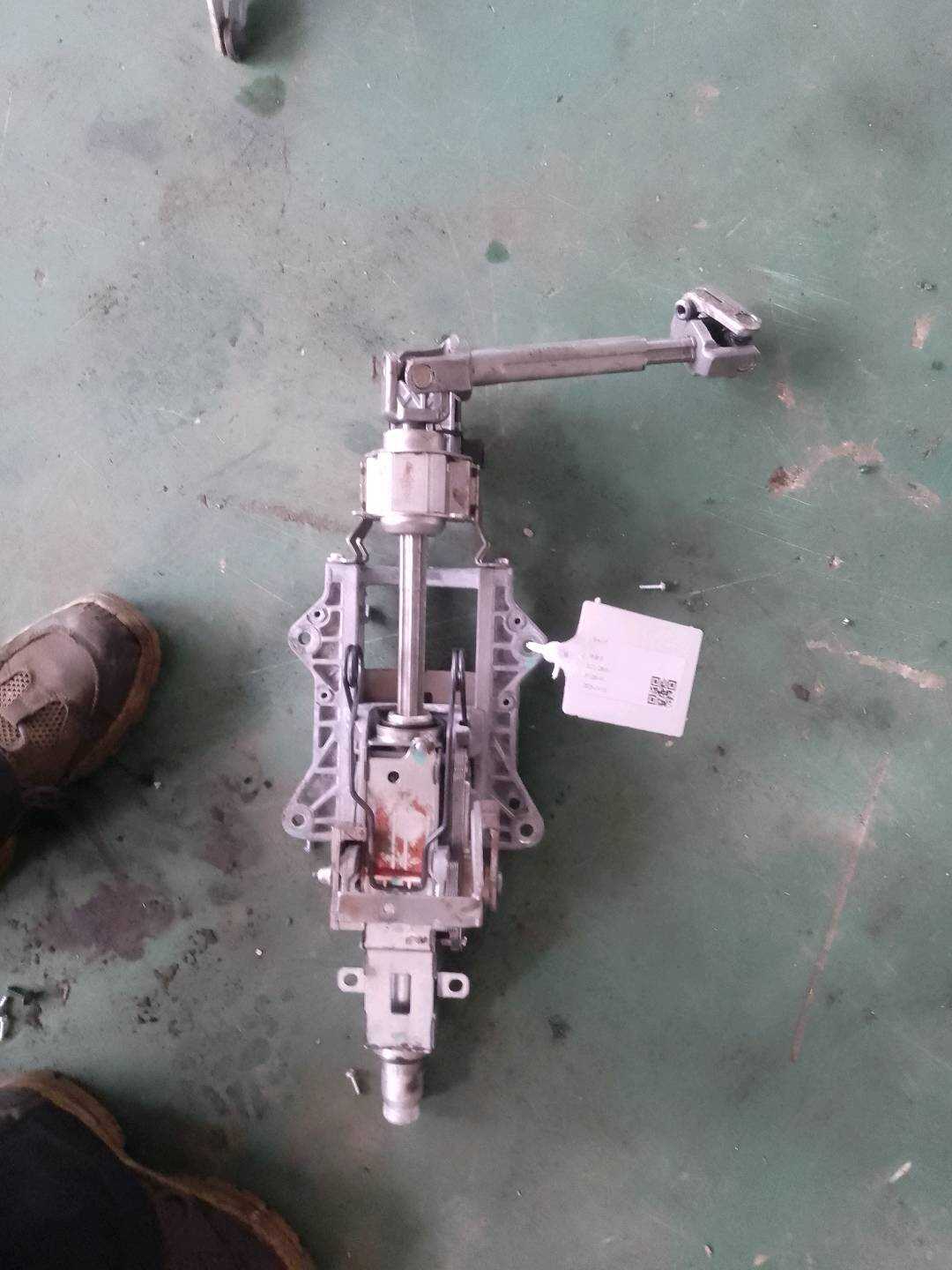 L3CD419501E 转向管柱