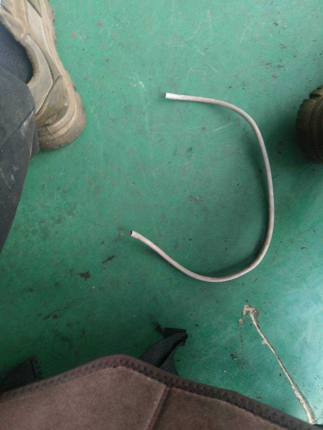51717115696 后部通风软管