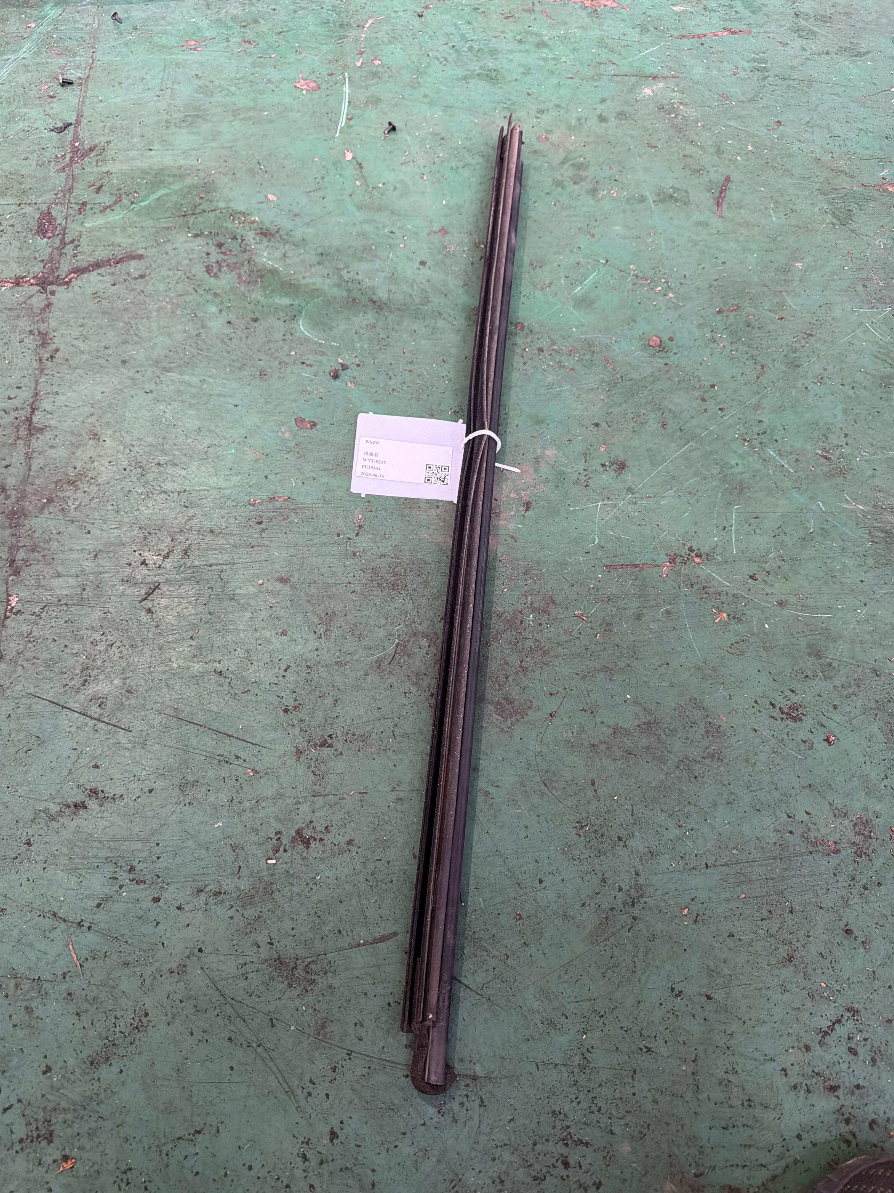 808342DR0A 前门玻璃压条(右内)