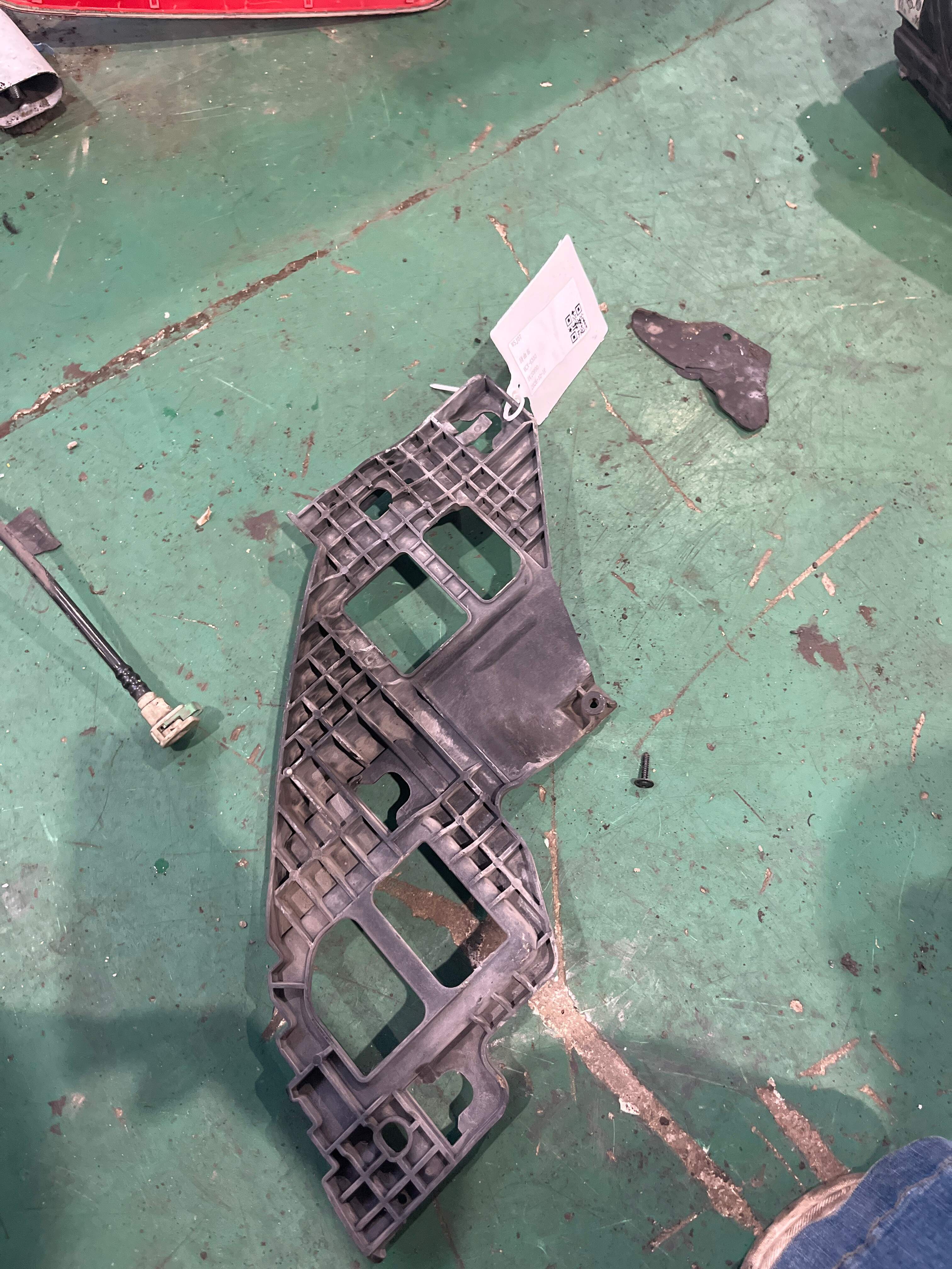 5K0807227A Front Bumper Bracket, Left