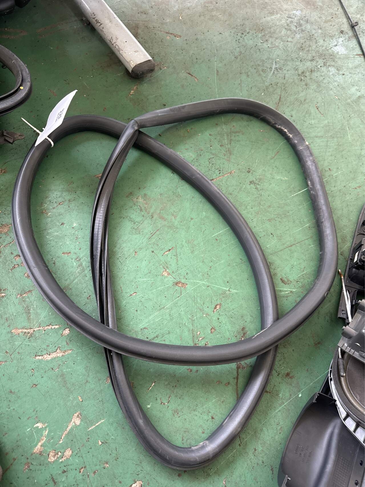 96931468 Rear Door Body Seal Strip, Right