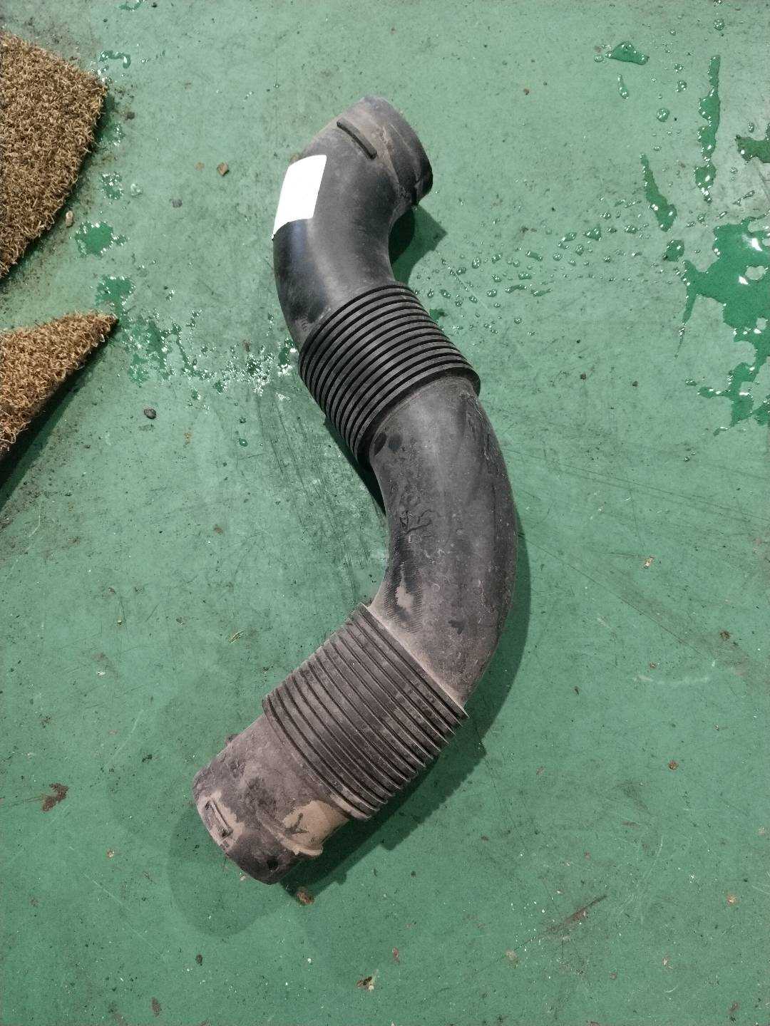 13719804245 Air Resonator Intake Pipe