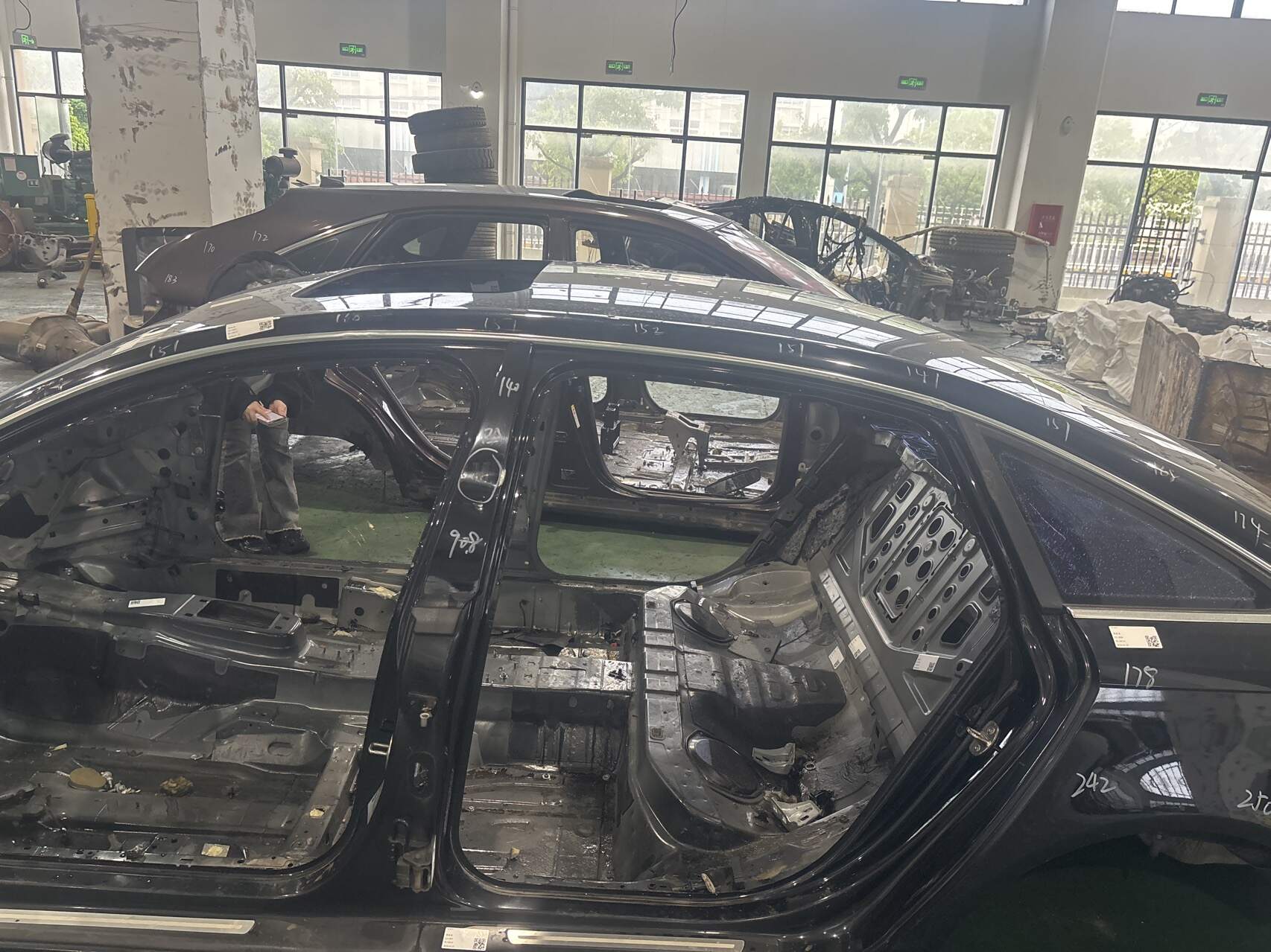 L4FD810101 Side Body Outer Panel, Left