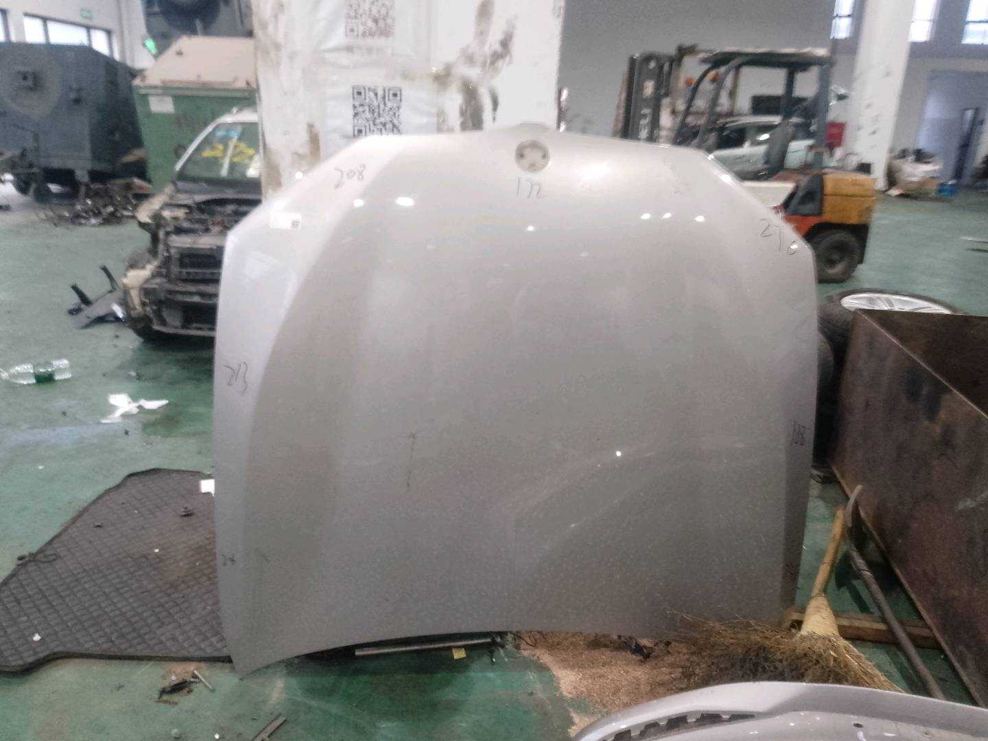 41007440427 Front Hood