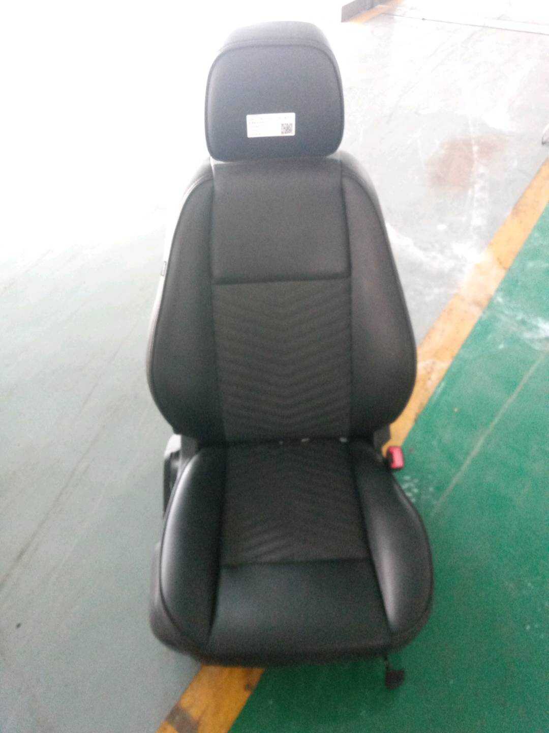 100007463 Passenger Seat Assembly