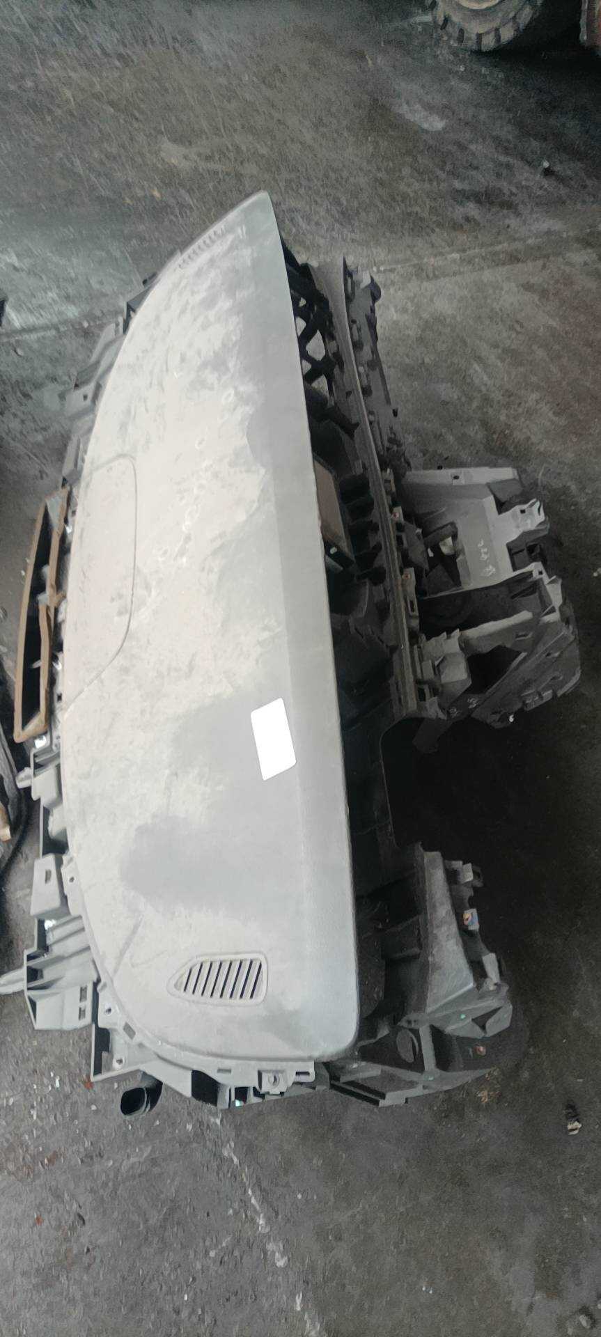 90768375 仪表台总成