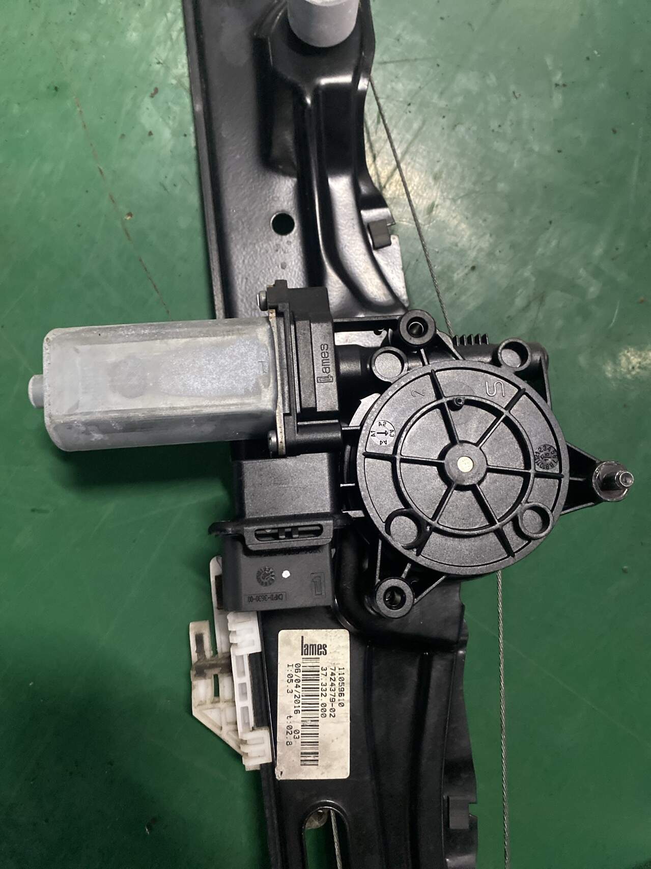 67627354890 Rear Door Window Motor, Left