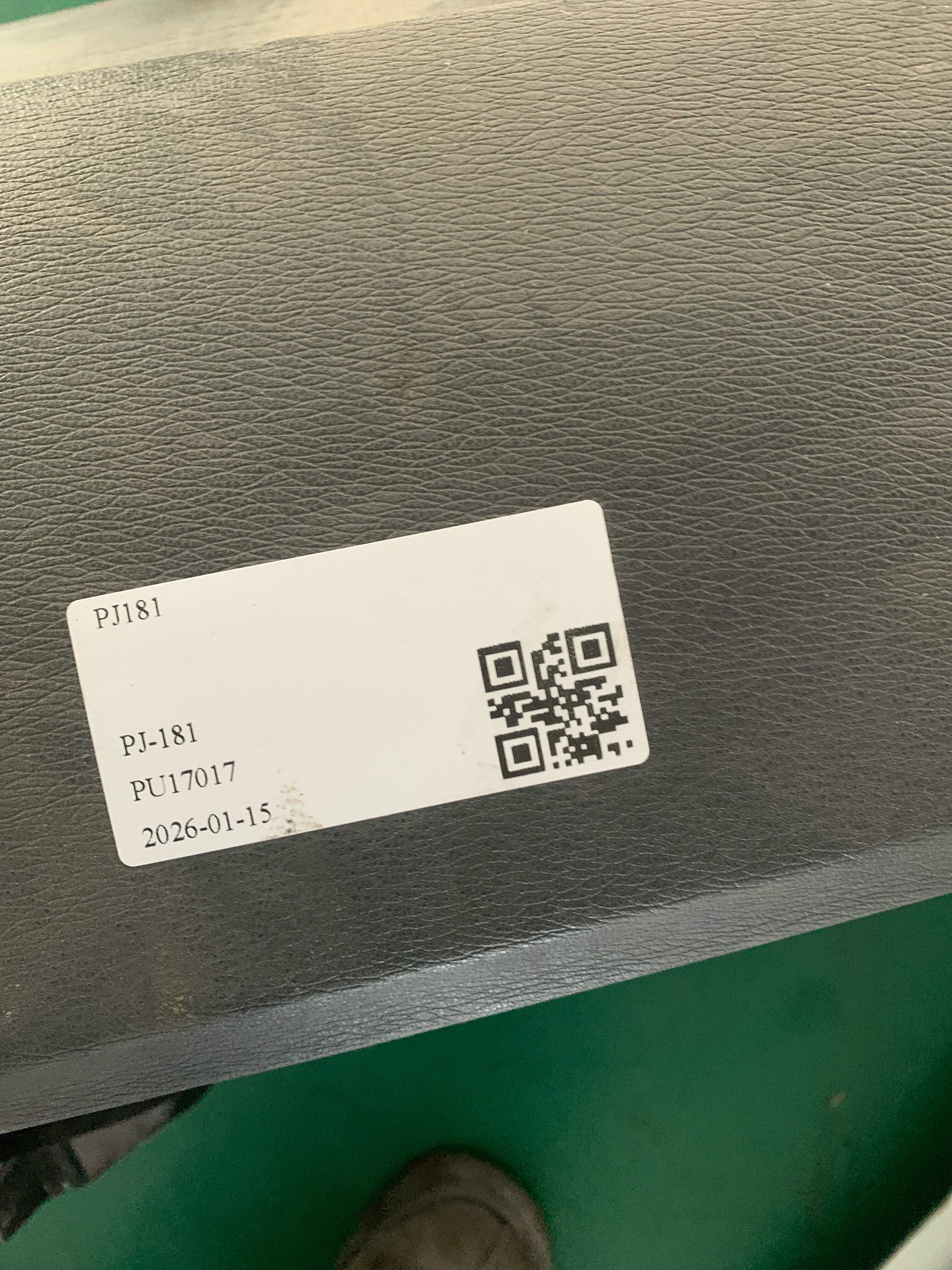 39804070 仪表台总成