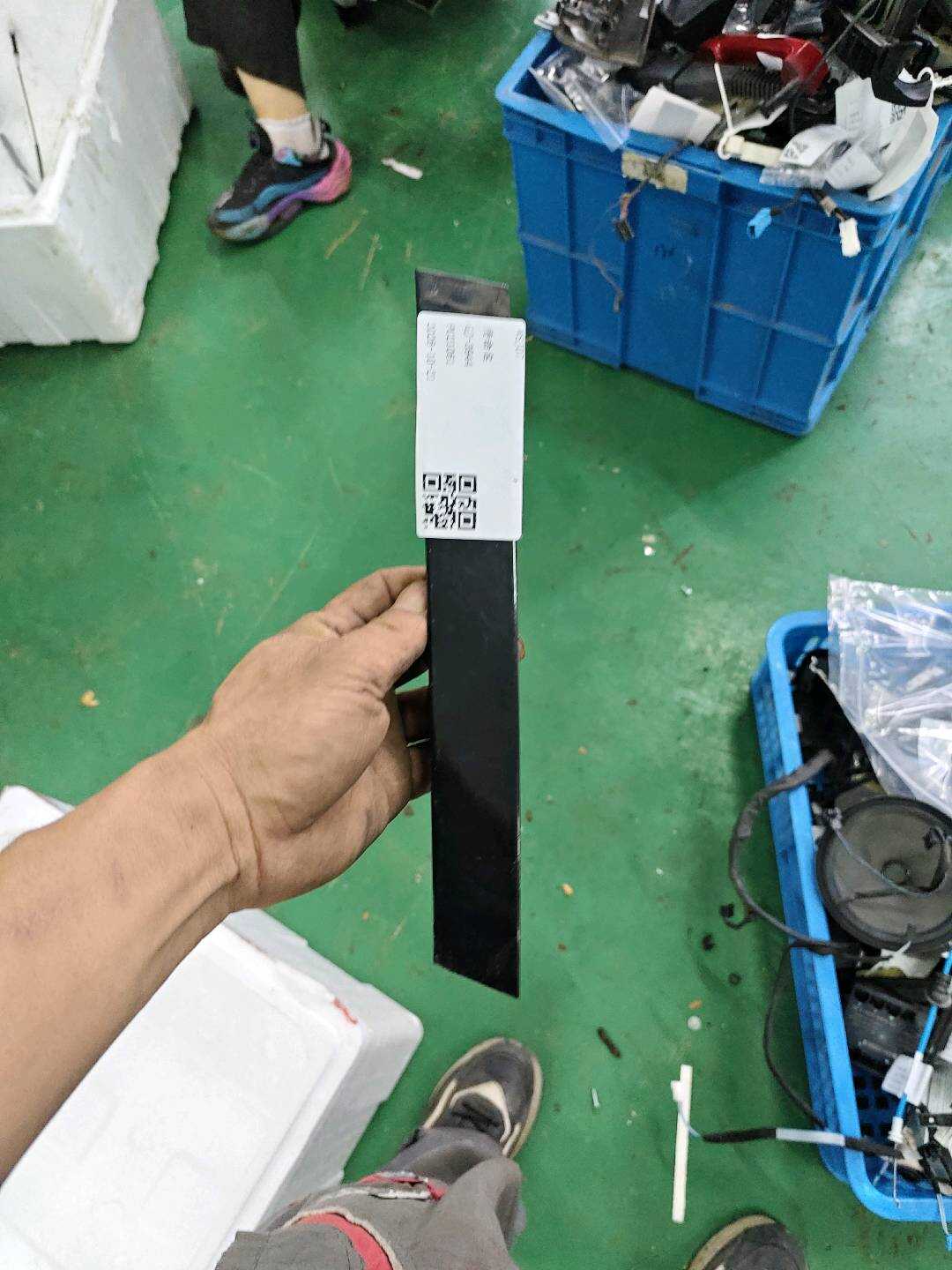 51357335673 Rear Door Window Frame Outer Trim, Rear Left