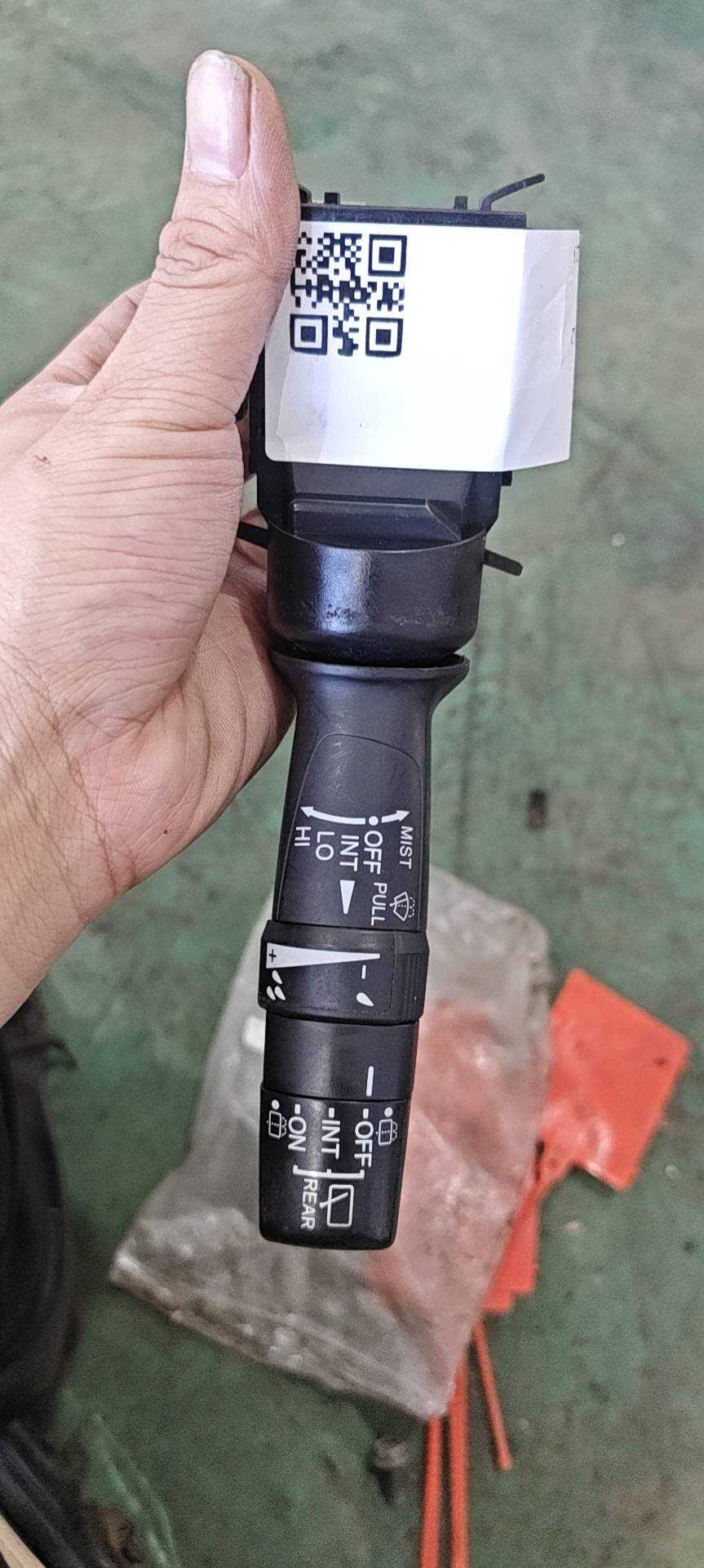 35256T0AA11 雨刮器开关总成