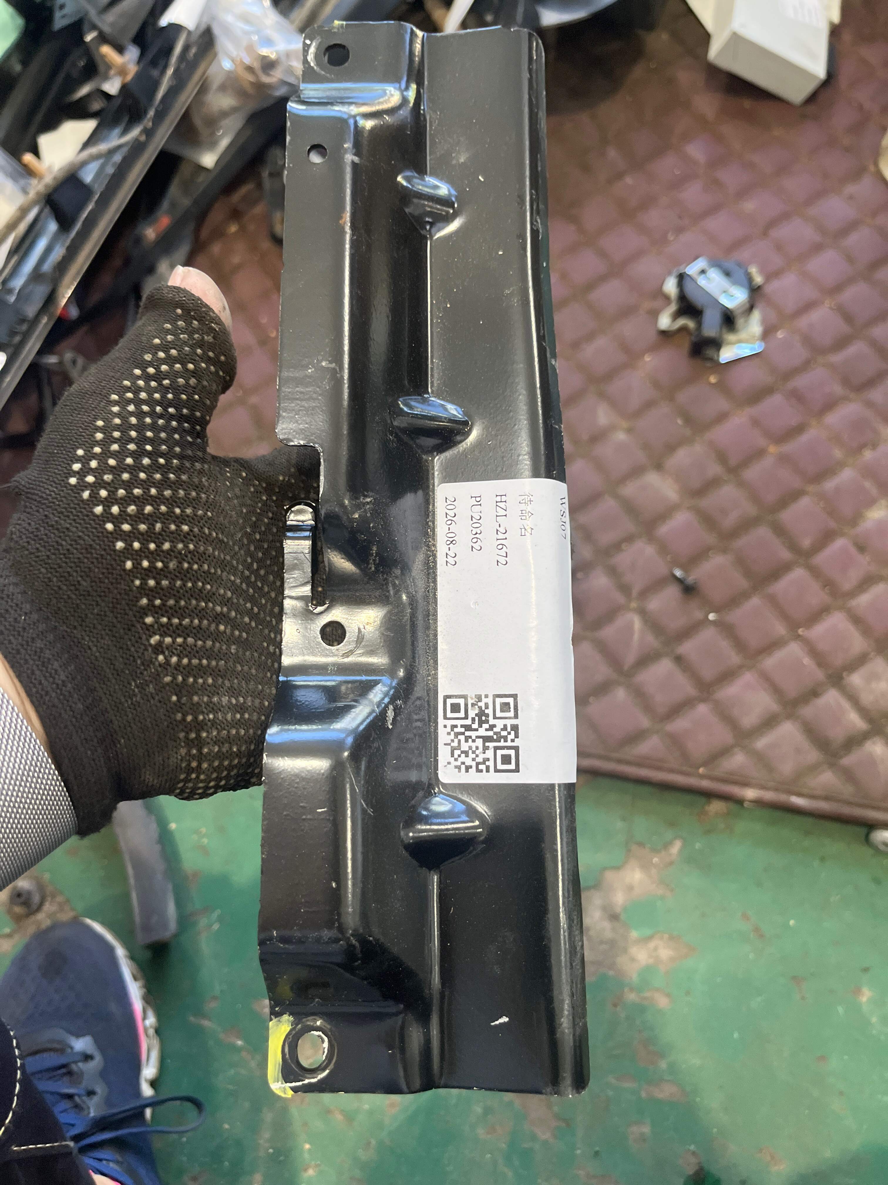 54107360212 加强板