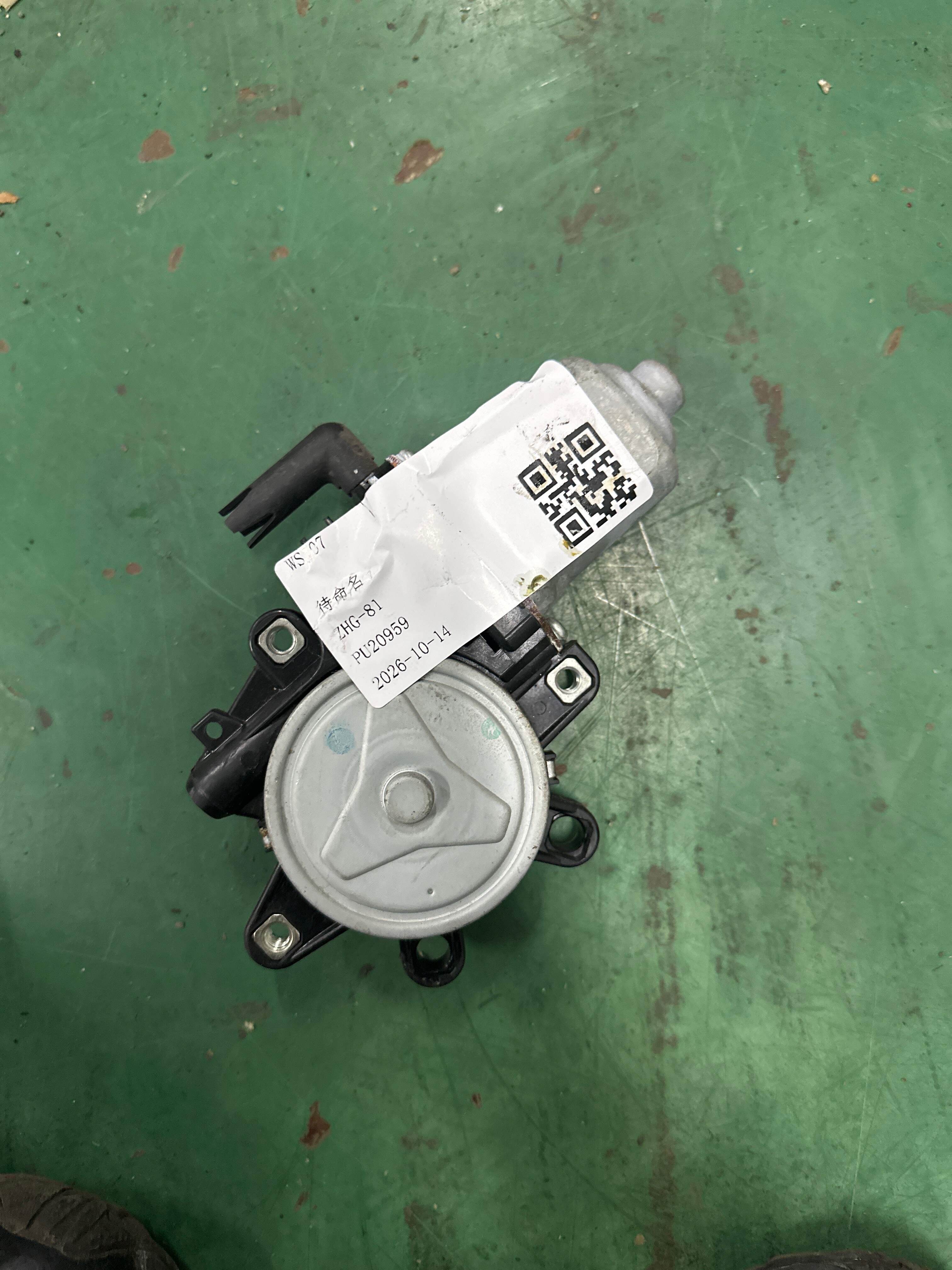 82731AX00A 后门玻璃升降电机(左)