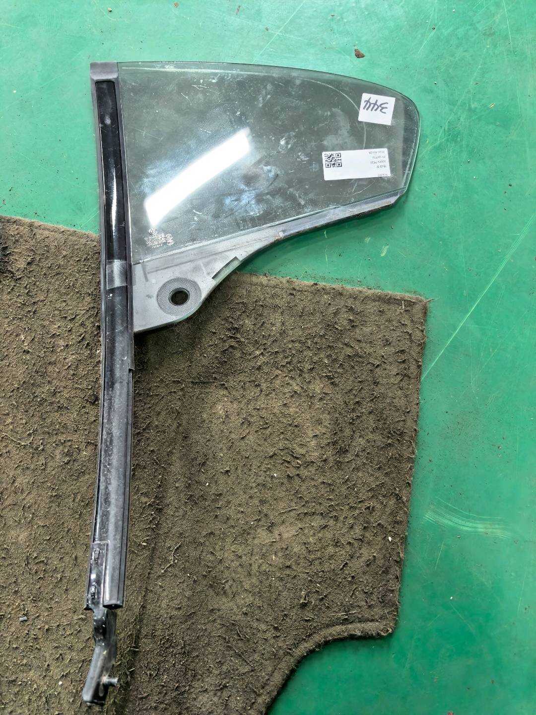 51357275380 后侧围玻璃（右）
