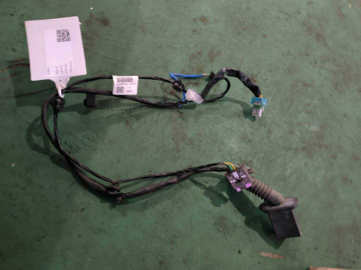 1017032256 右后车门线束