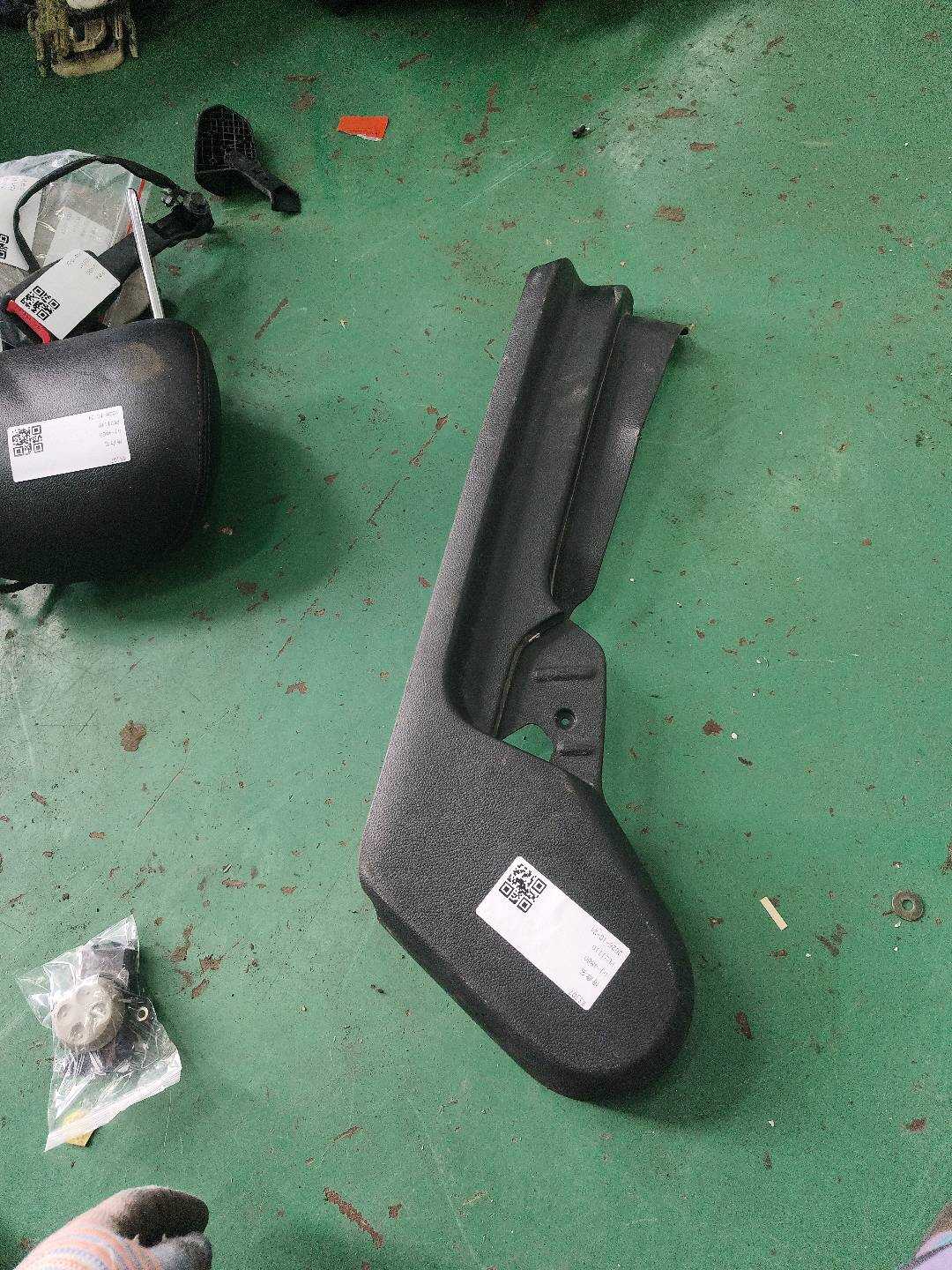 881704X010WK Driver Seat Side Trim Panel, Left