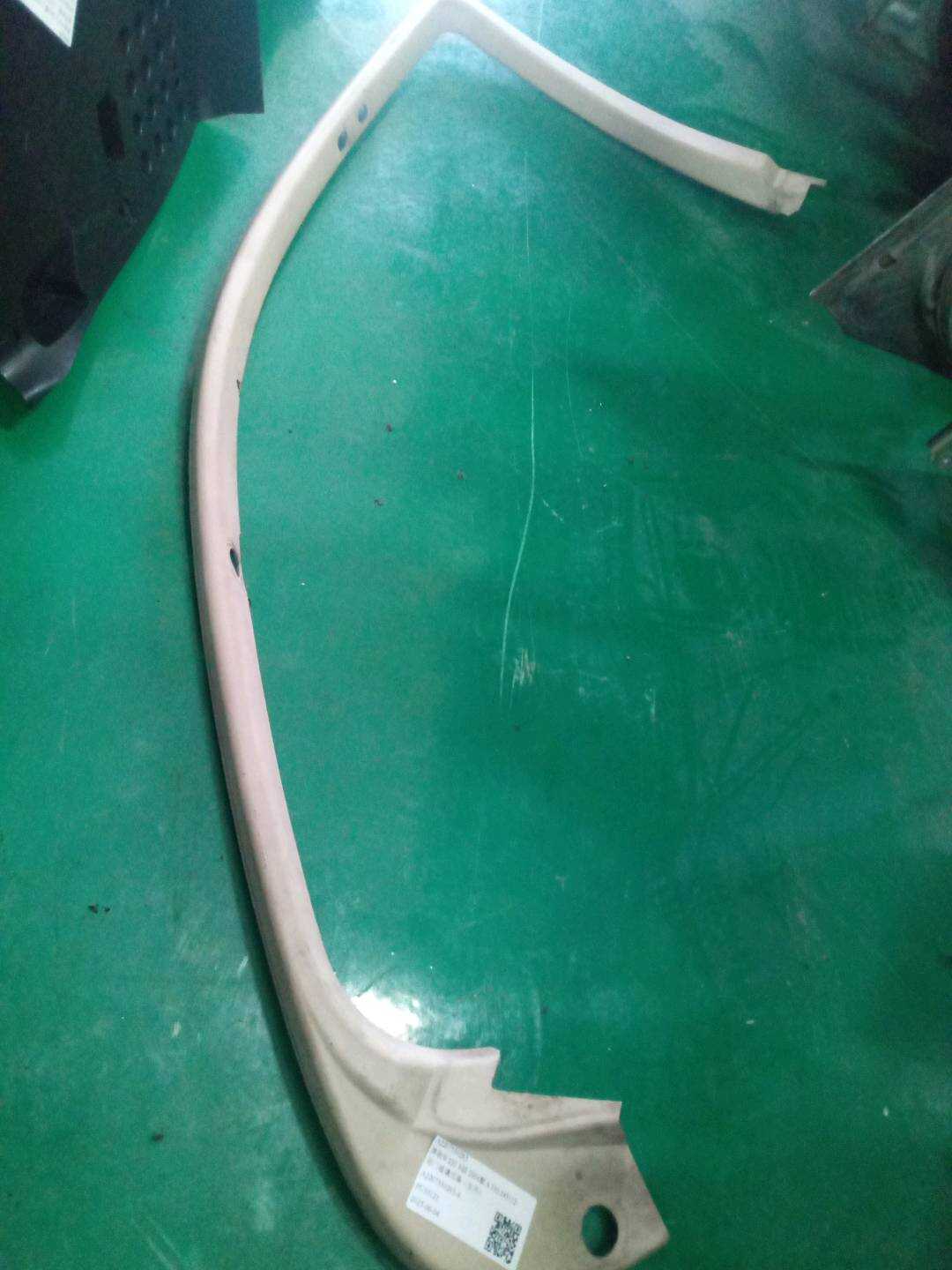 A2207350265 Rear Door Window Molding (Left Inner)