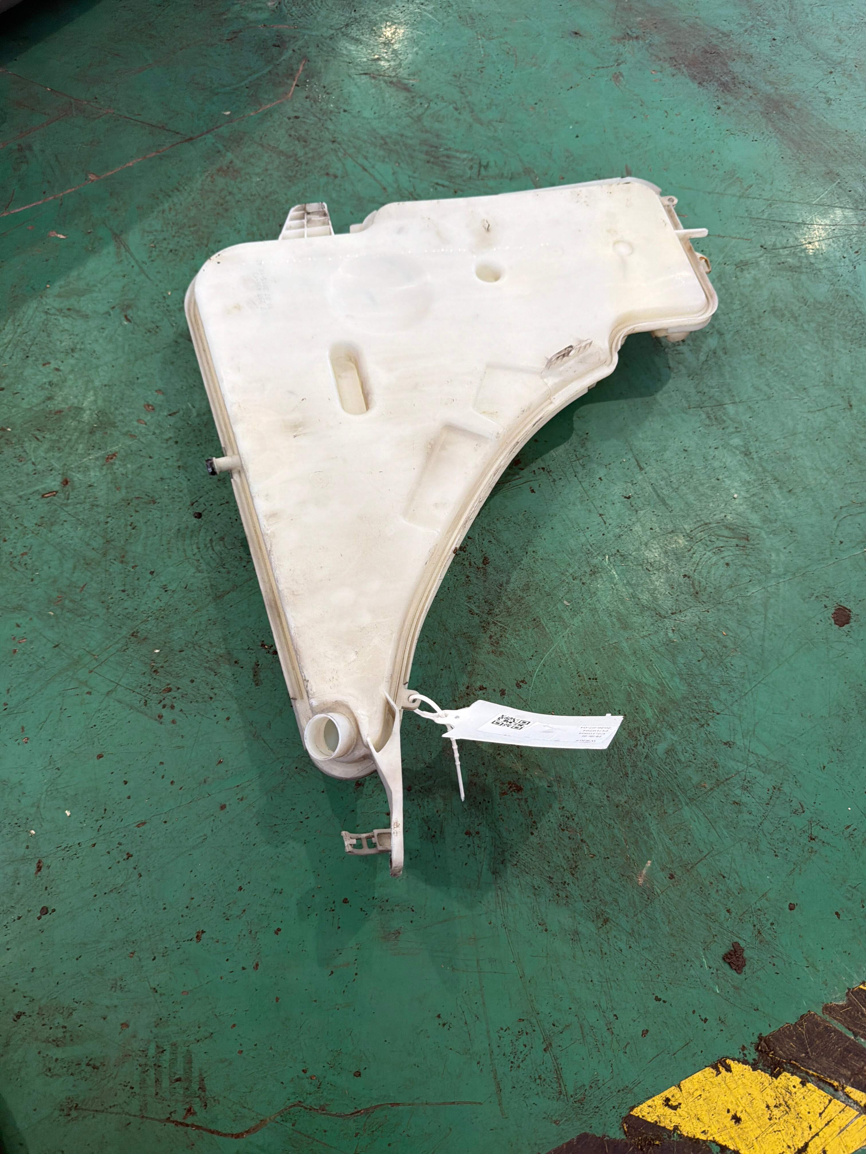 61667241680 Front Windshield Washer Reservoir