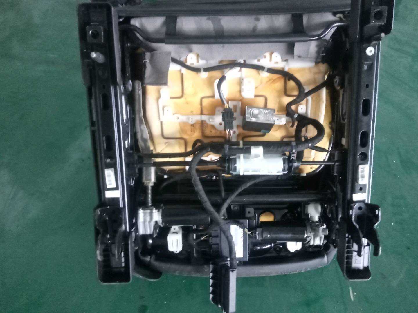 9076166 Driver Seat Assembly