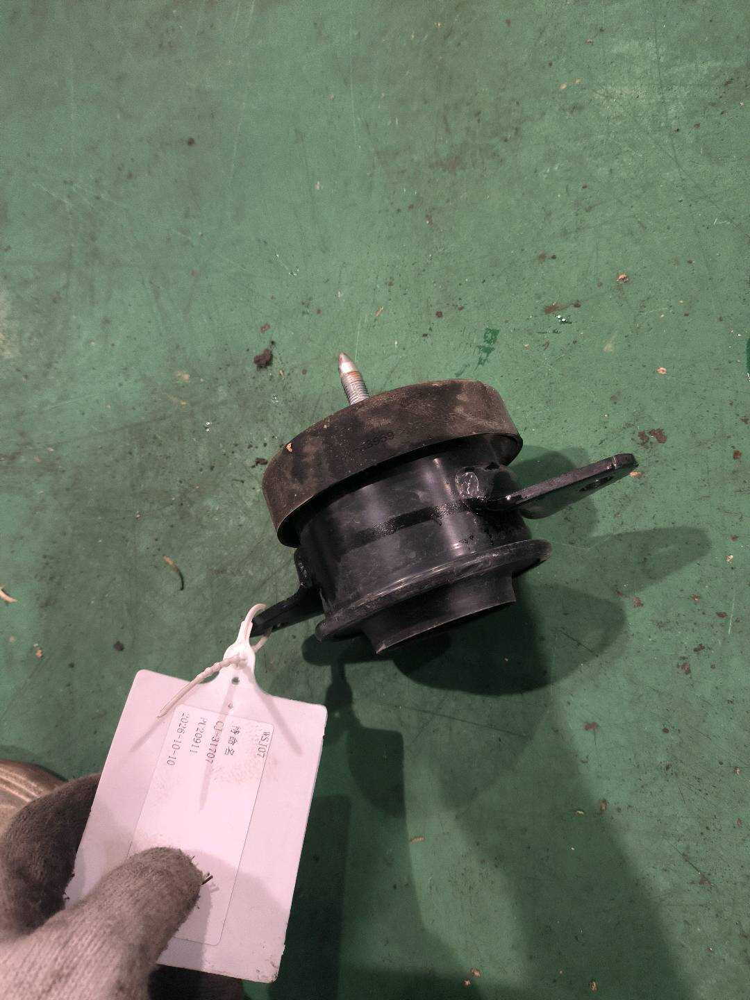 112205SA0A 发动机机脚胶（左）