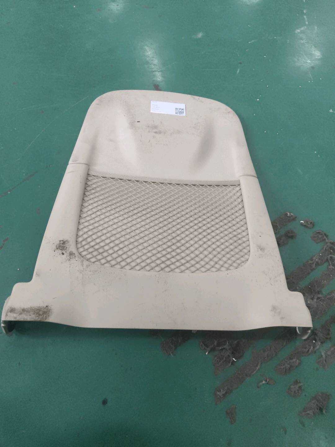 C2Z4930SEL 副驾驶员座椅靠背骨架护面