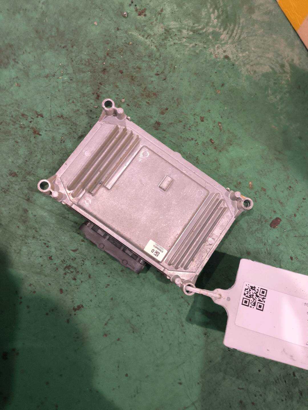 1016017349 发动机控制模块