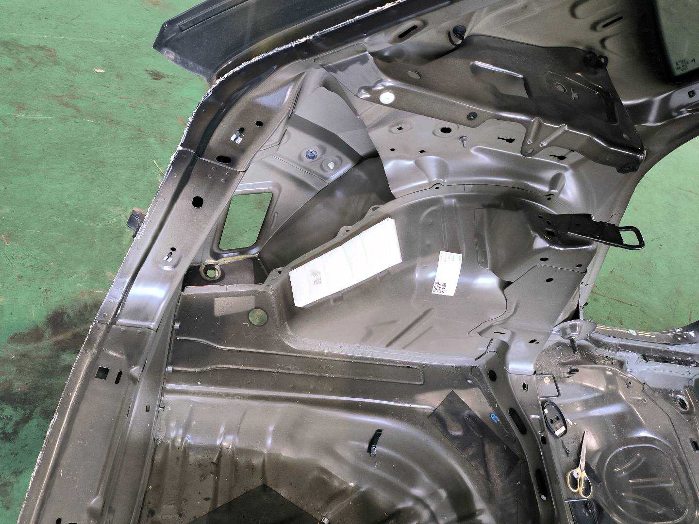 L5CG809409 后轮罩内板（左）
