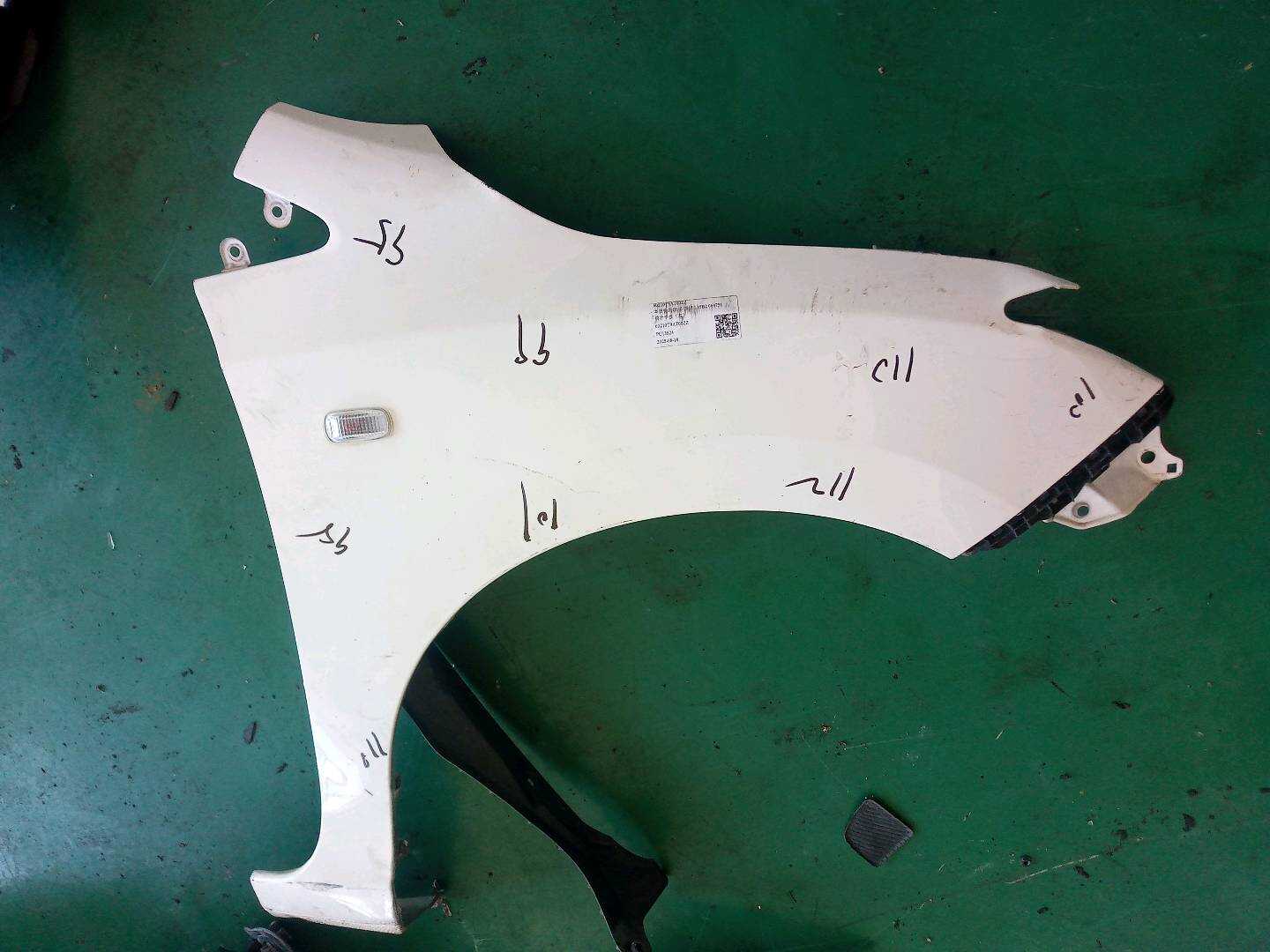 60210T9AT00ZZ Front Fender, Right