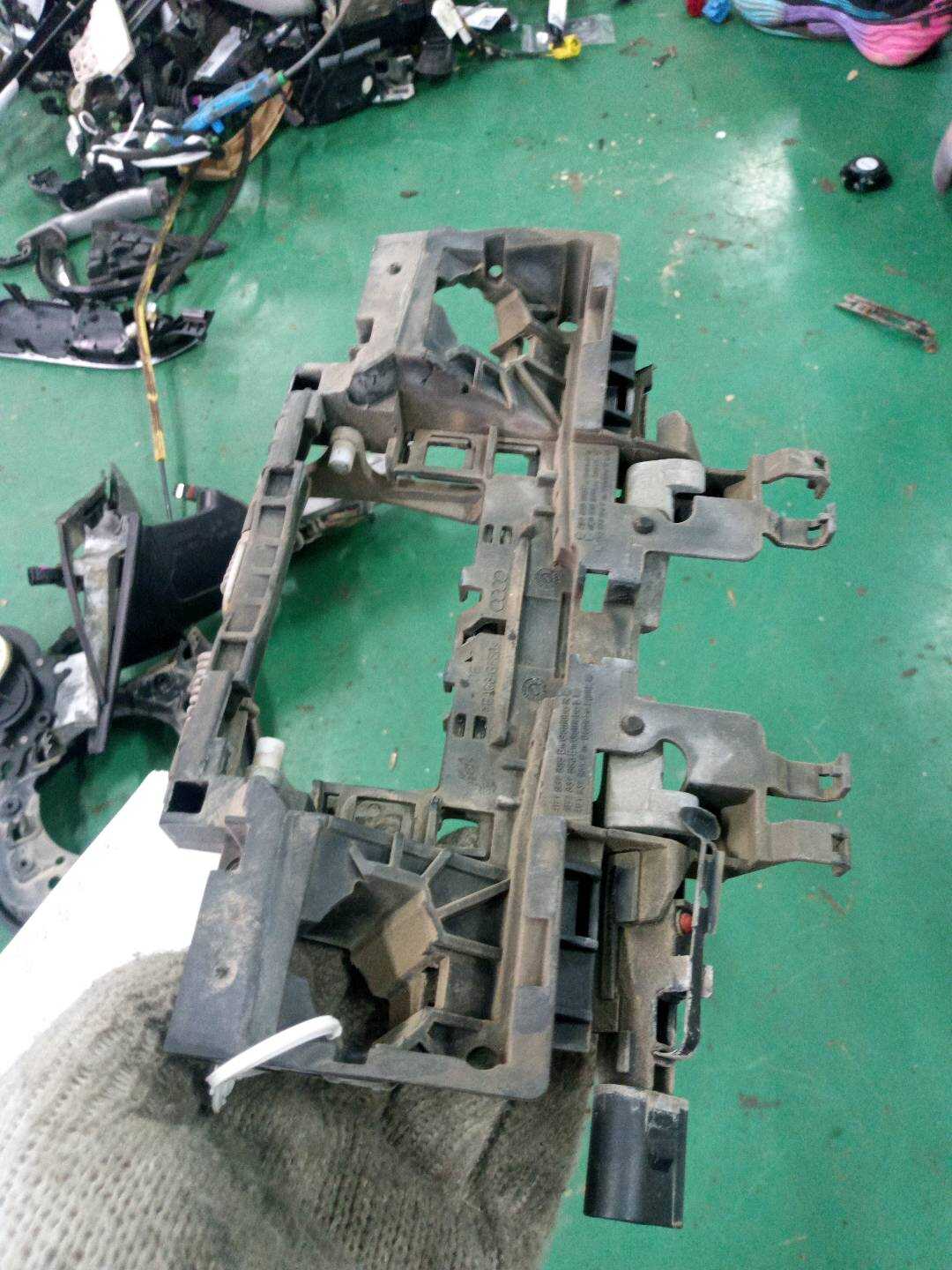 4E0839885E Front Door Outer Handle Mounting Frame, Left