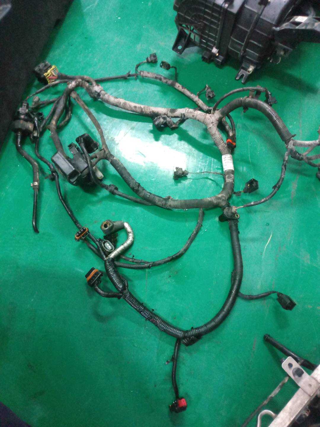 T6004001010001B112708K 发动机线束