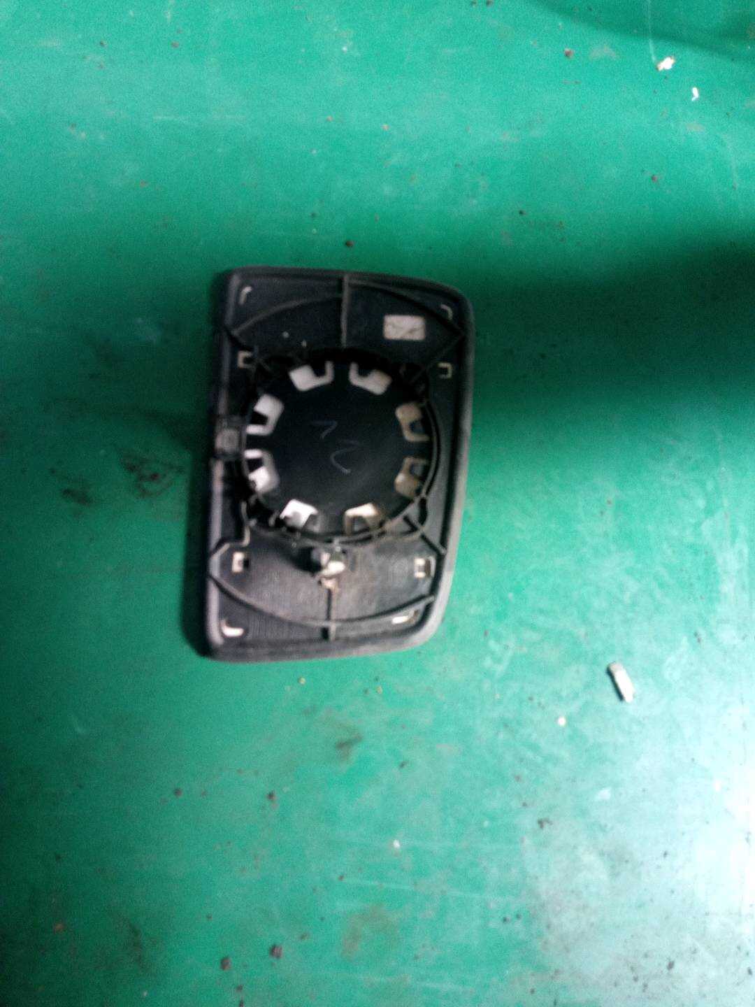 8761103000 Side Mirror Glass, Left