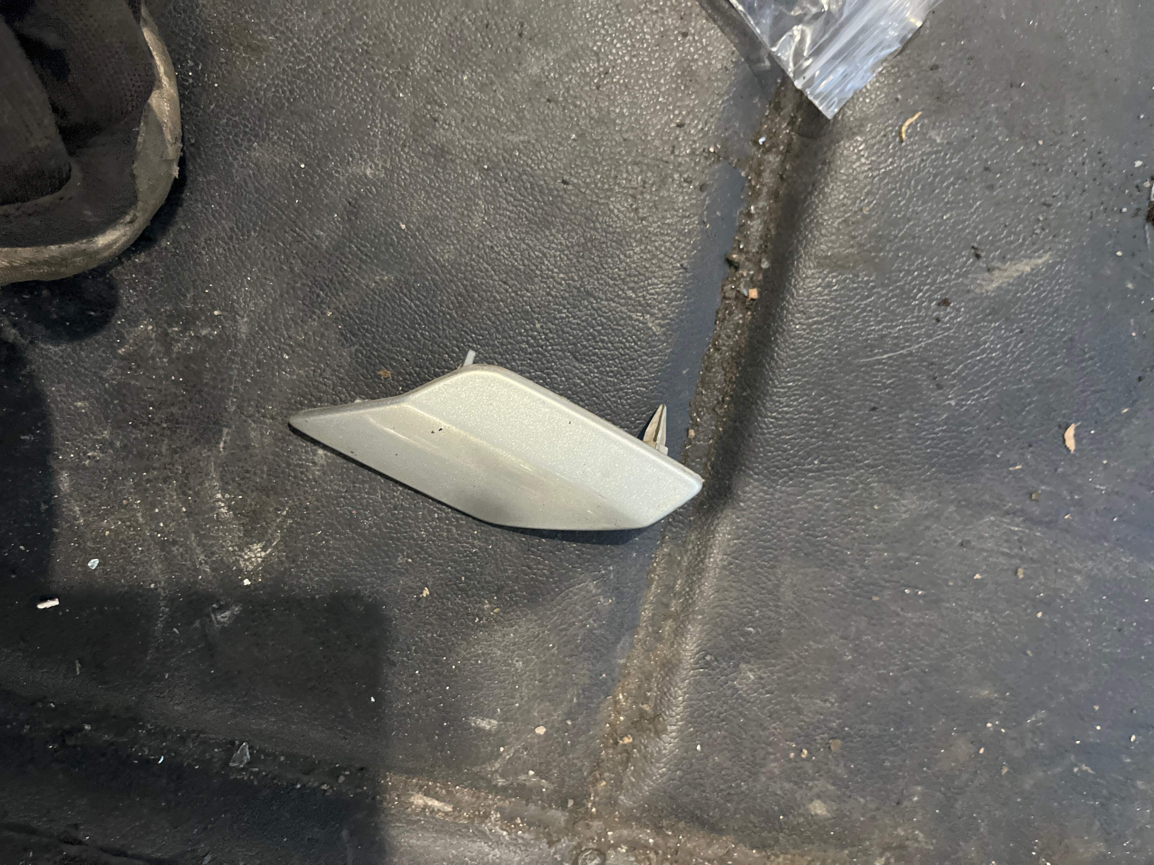 5K0955109C Front Headlight Washer Nozzle Cover, Left
