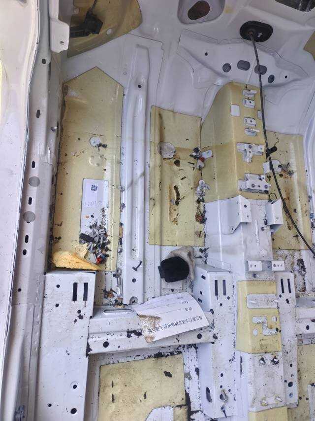 13252543 Front Floor Panel, Left