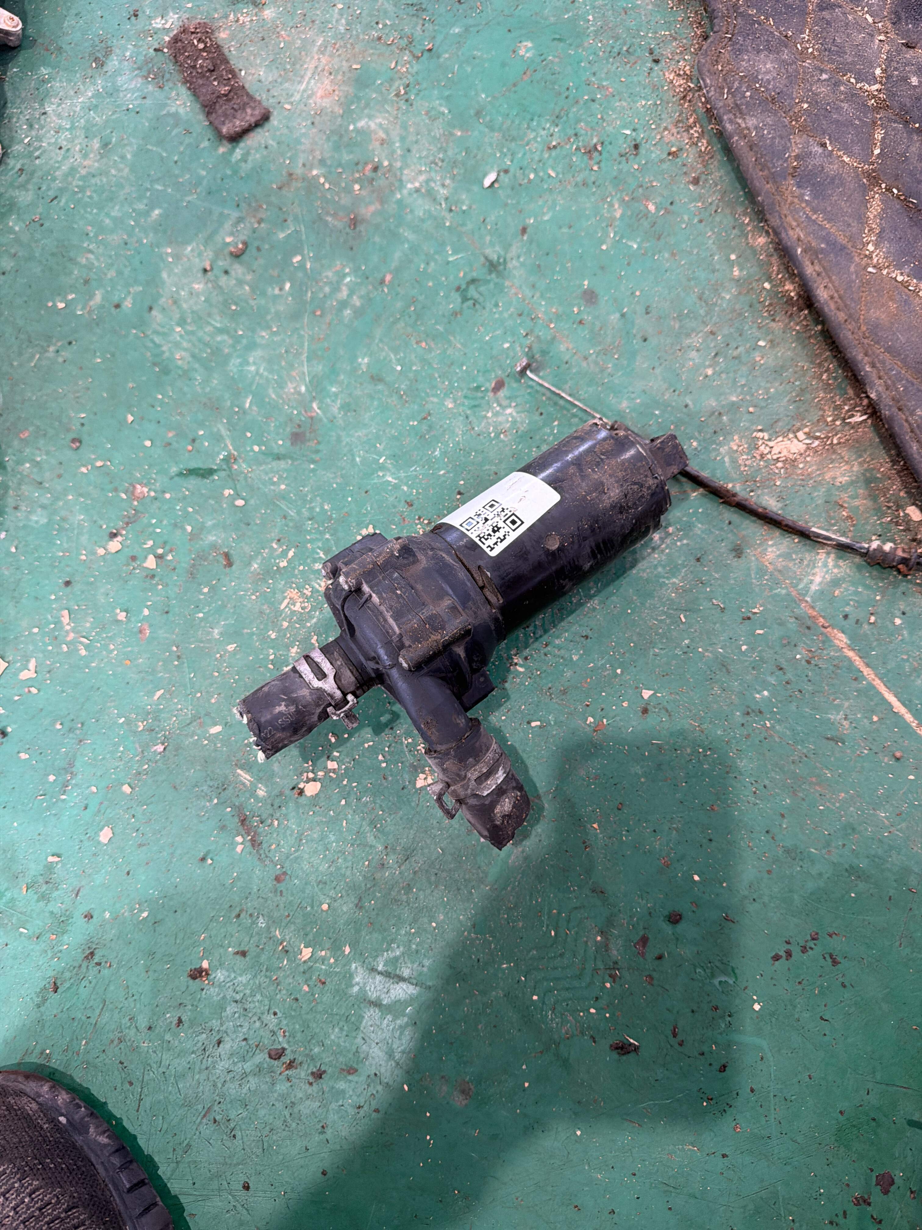 PEB500010 Auxiliary Water Pump