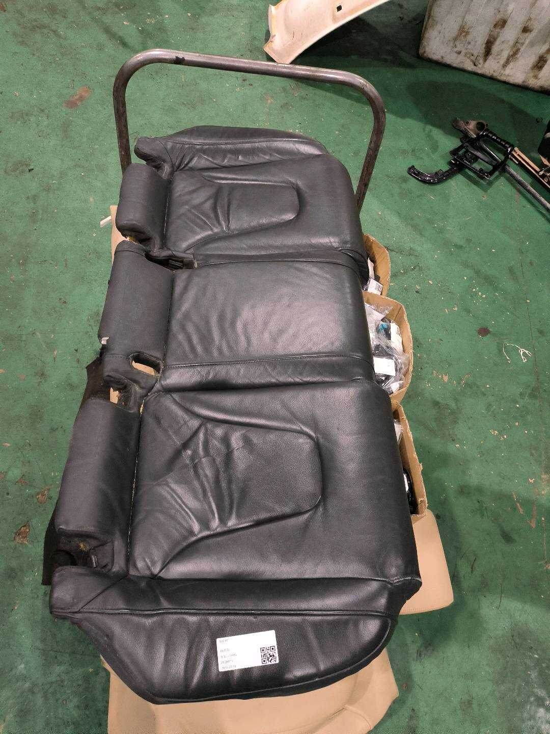 L8KD885375A 后座椅底座软垫