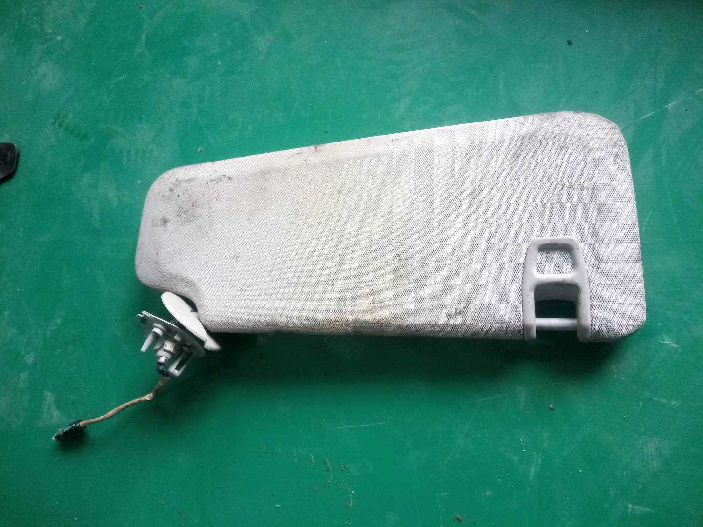 22980081 Sun Visor, Left